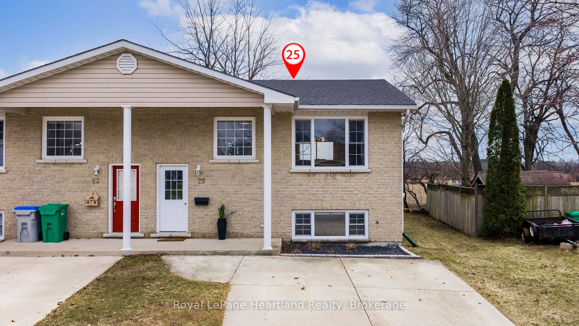 25 Lee Crescent, Goderich, ON N7A 4L3
