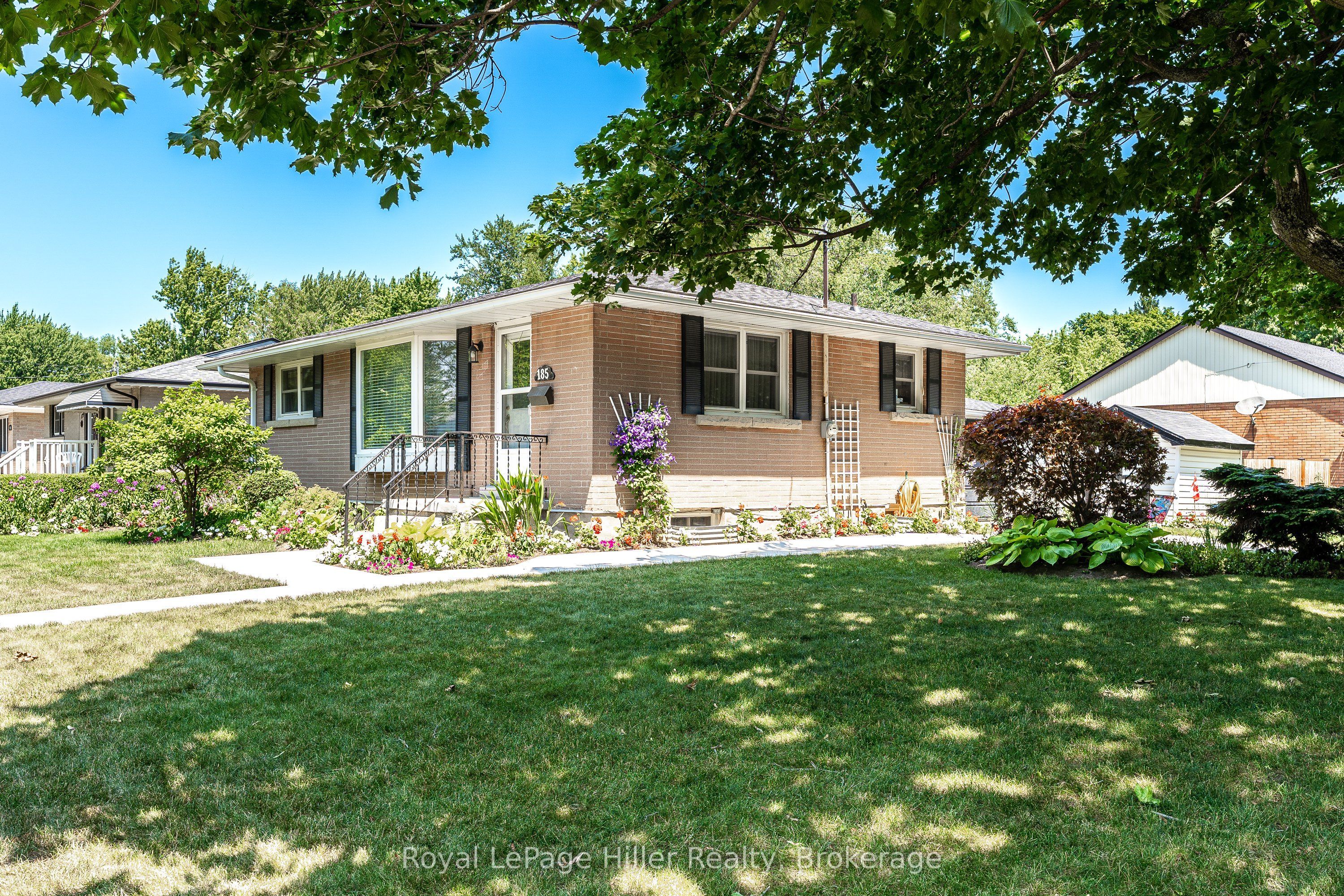 185 Strachan Street, Stratford, ON N5A 2B4 photo 2