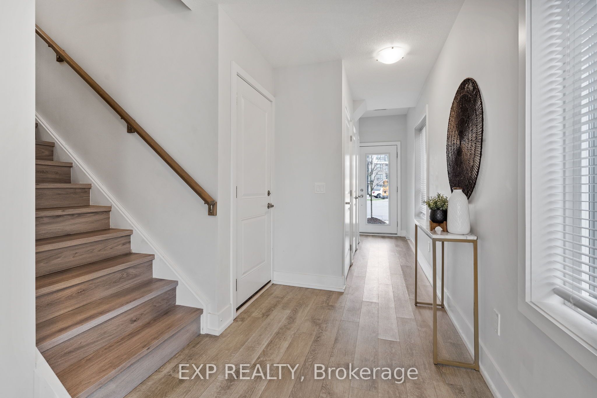 115 Shoreview Place 6, Hamilton, ON L8E 0K4 photo 3