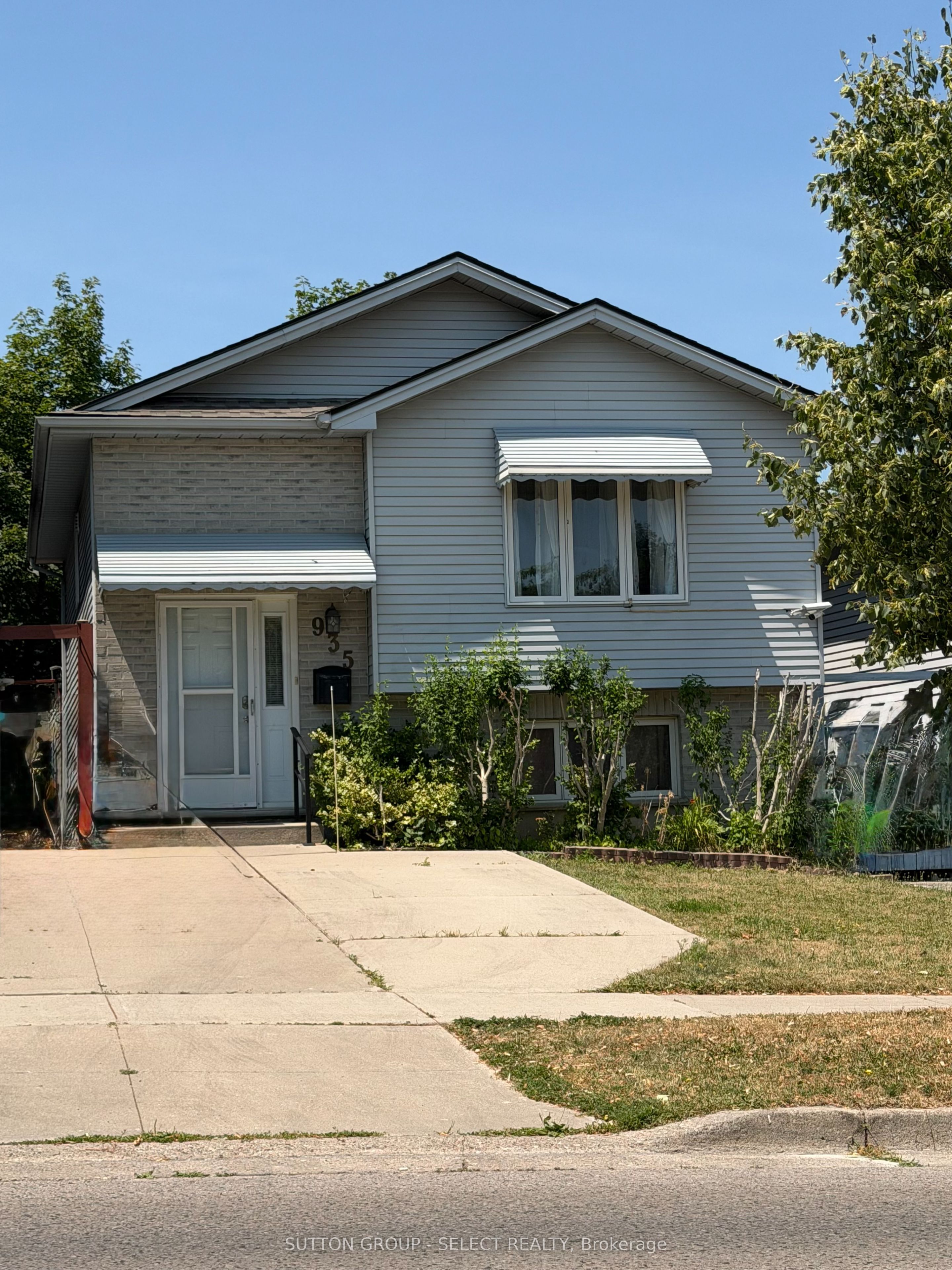 935 Lawson Road, London North, ON N6G 4X4