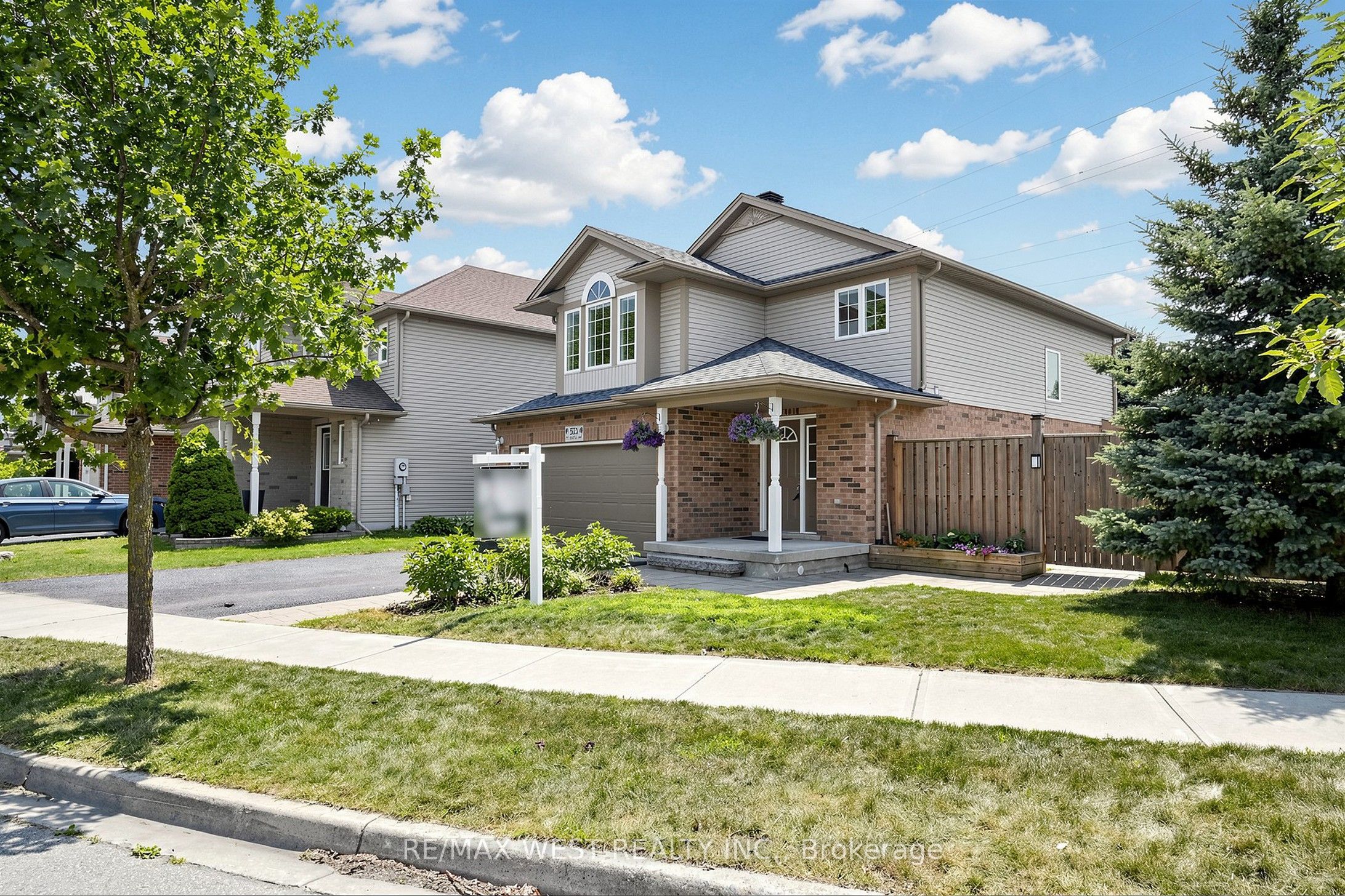 571 St Moritz Avenue, Waterloo, ON N2T 2Z3