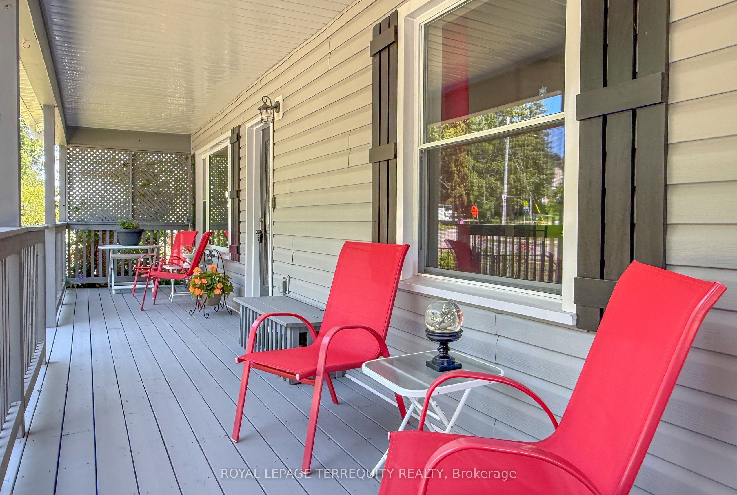 24 Simcoe Street, Kawartha Lakes, ON K9V 2G4 photo 3