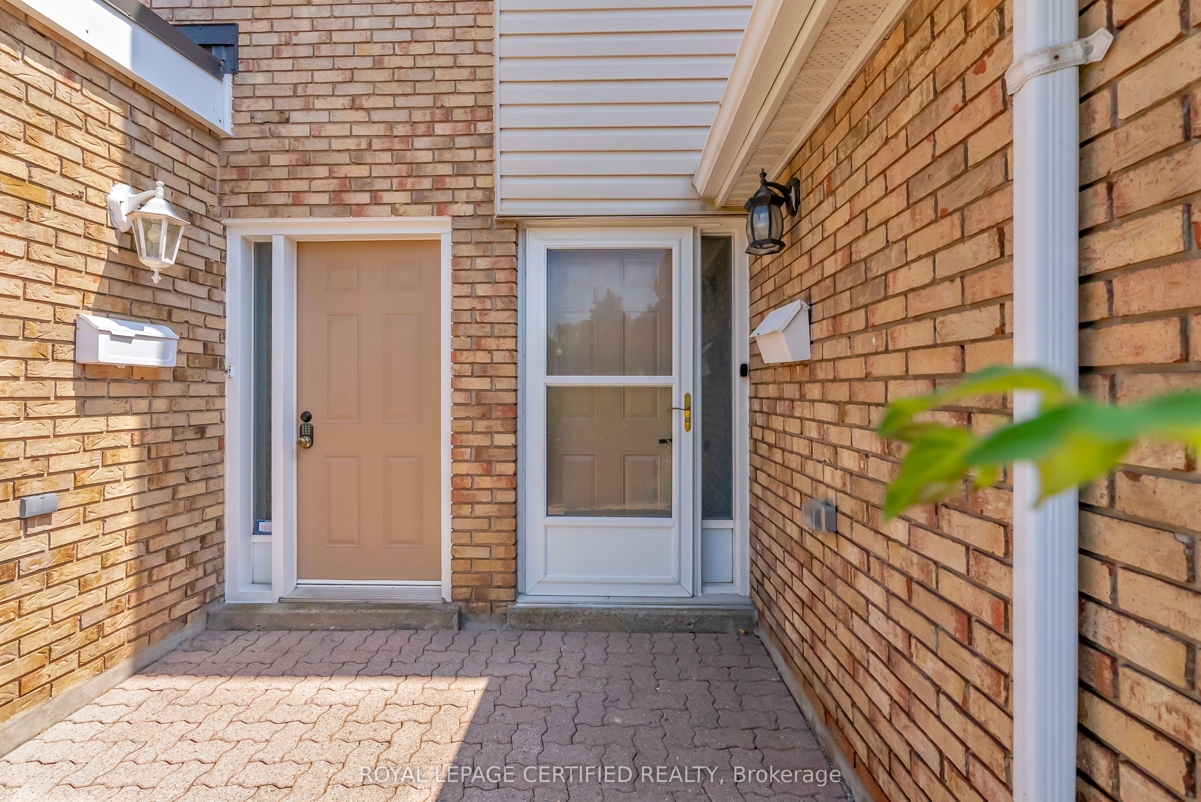 11 Harrisford Street 43, Hamilton, ON L8K 6L7 photo 3
