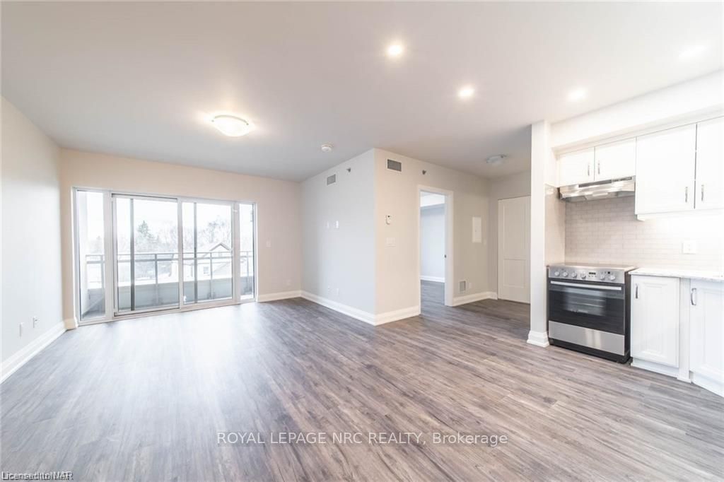 5698 Main Street 508, Niagara Falls, ON L2G 5Z4 photo 5
