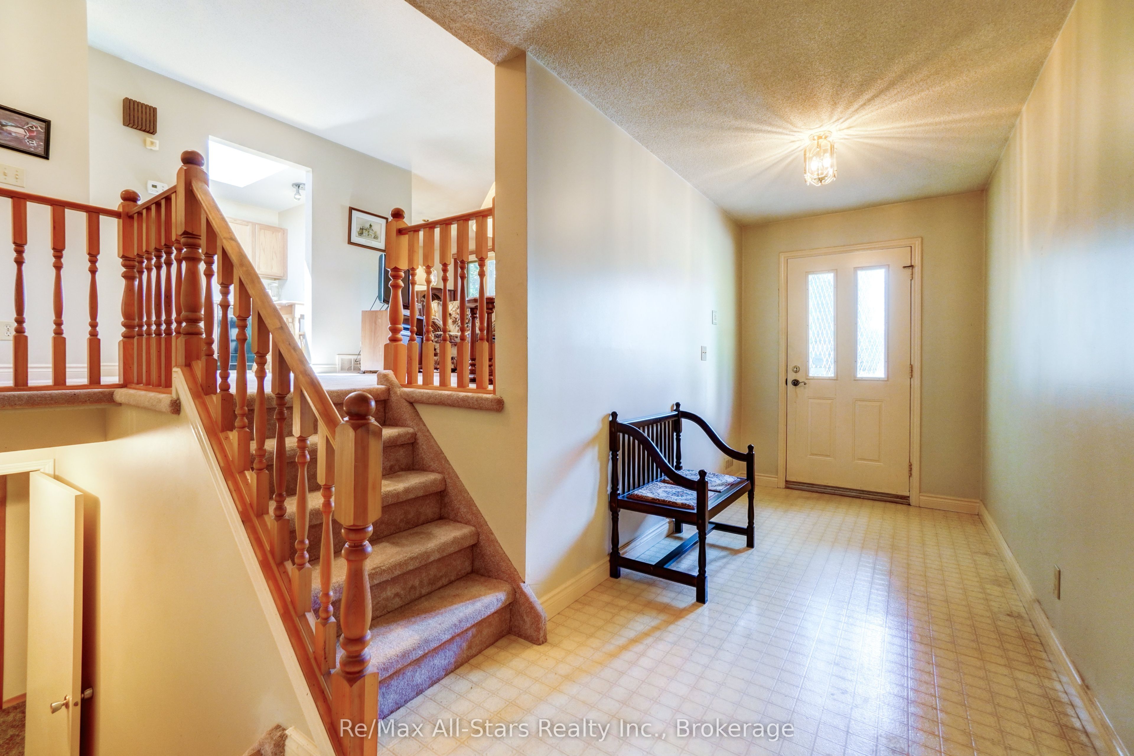 25 Madill Crescent, Kawartha Lakes, ON K9V 5X3 photo 5