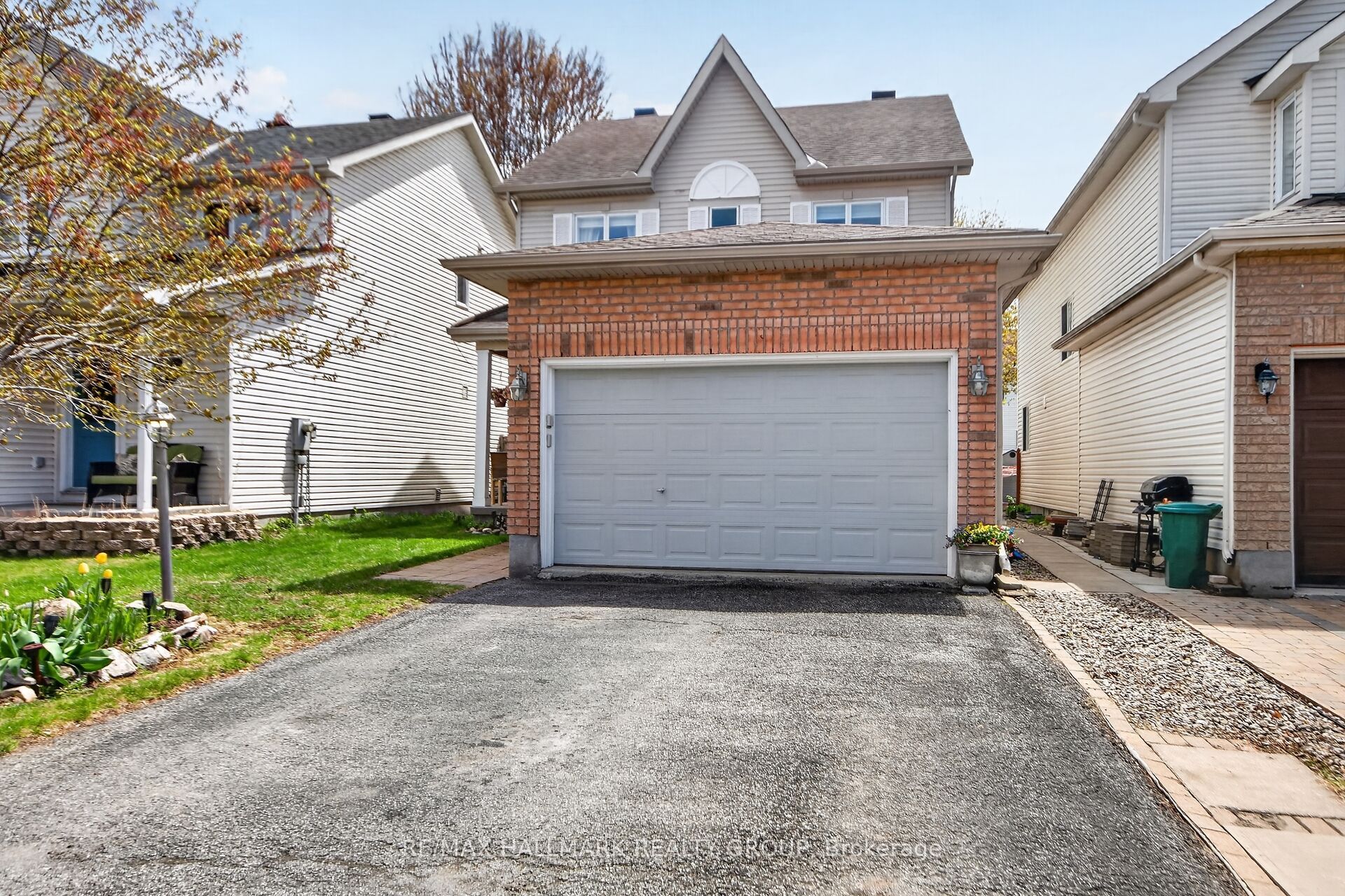 48 Avonmore Crescent, Barrhaven, ON K2G 6J7 photo 3
