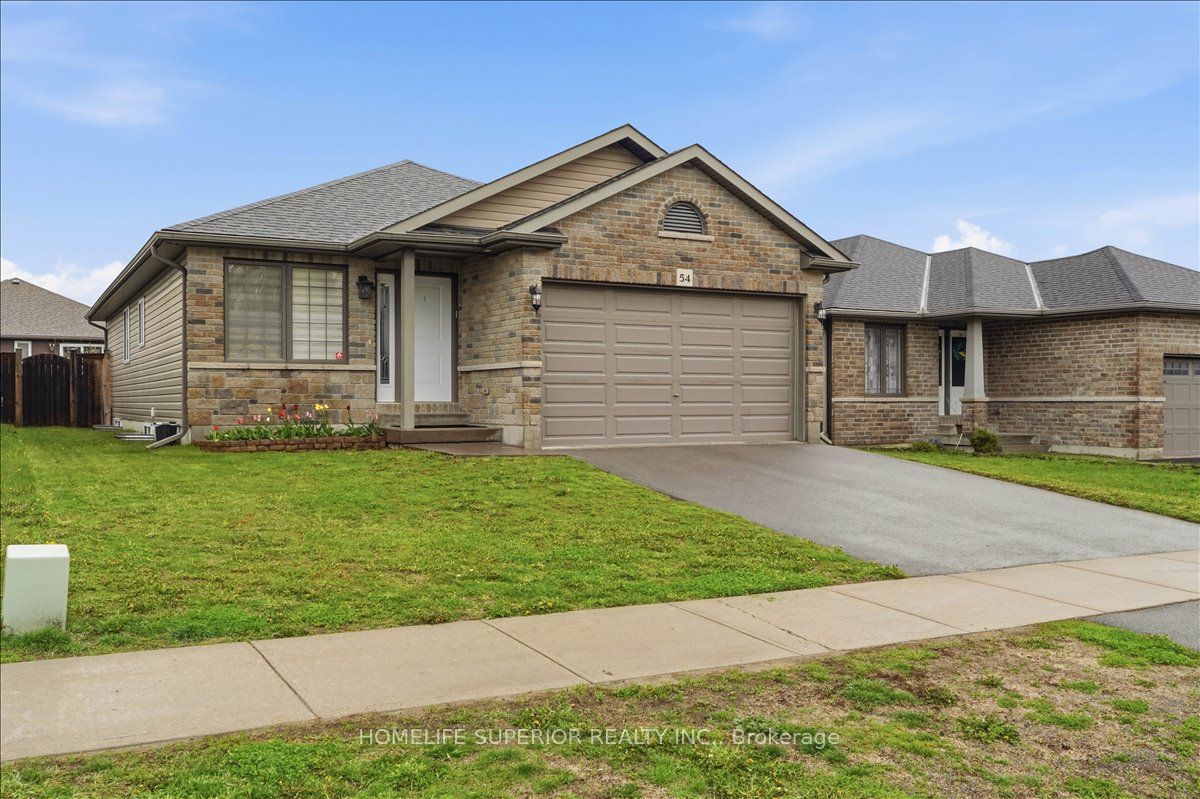 54 Aspen Drive, Quinte West, ON K8V 0E2 photo 2
