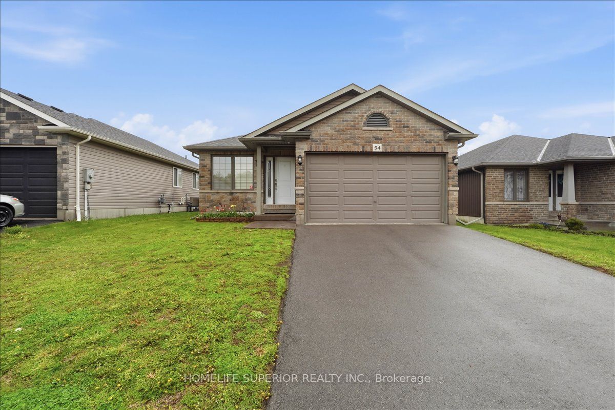54 Aspen Drive, Quinte West, ON K8V 0E2 photo 3