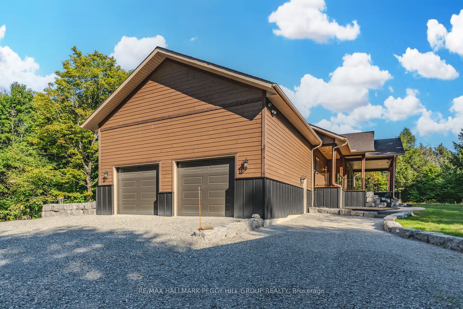 4571 Aspdin Road, Muskoka Lakes, ON P0B 1M0 photo 3