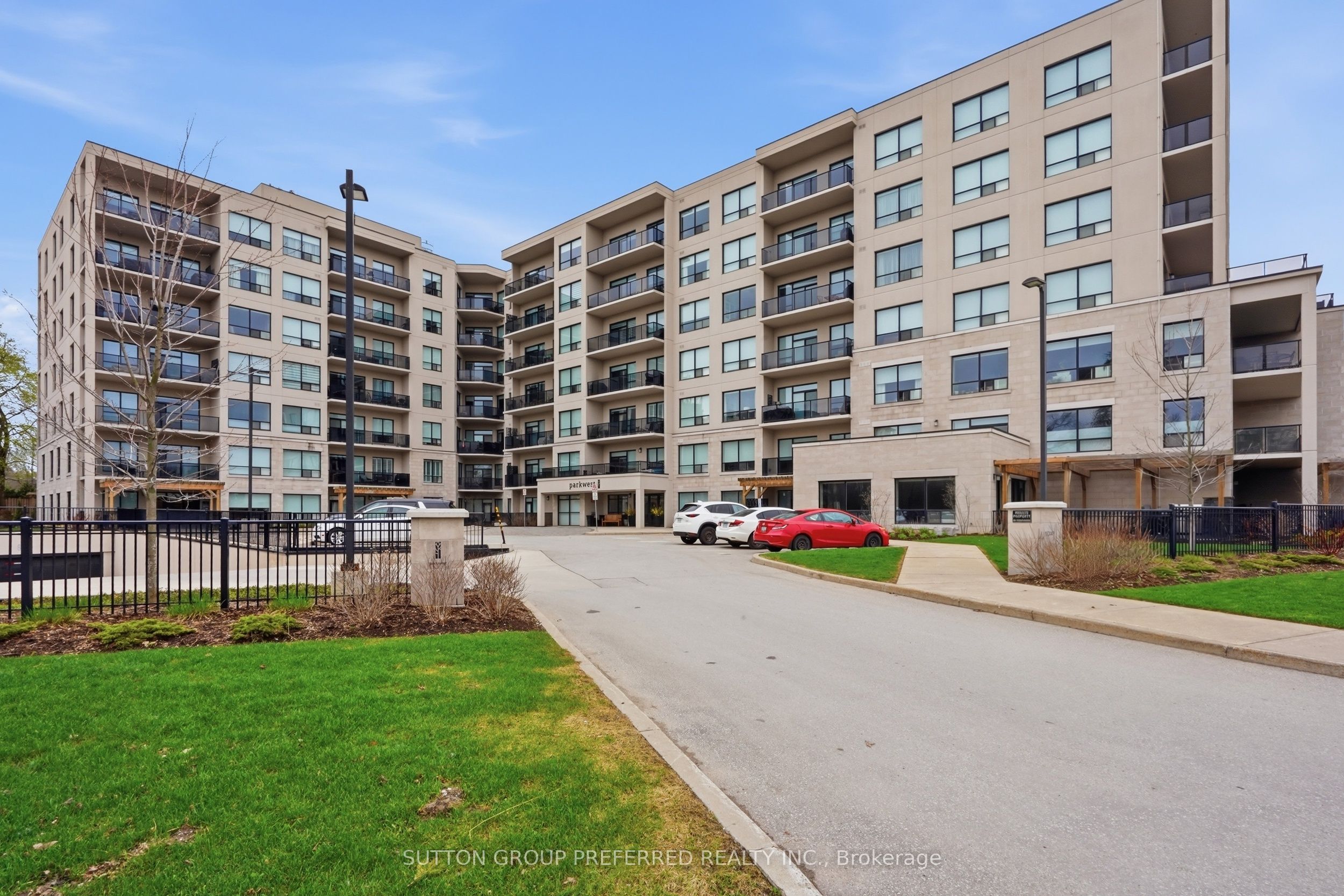 1200 Commissioners Road W 401, London South, ON N6K 1C7 photo 5
