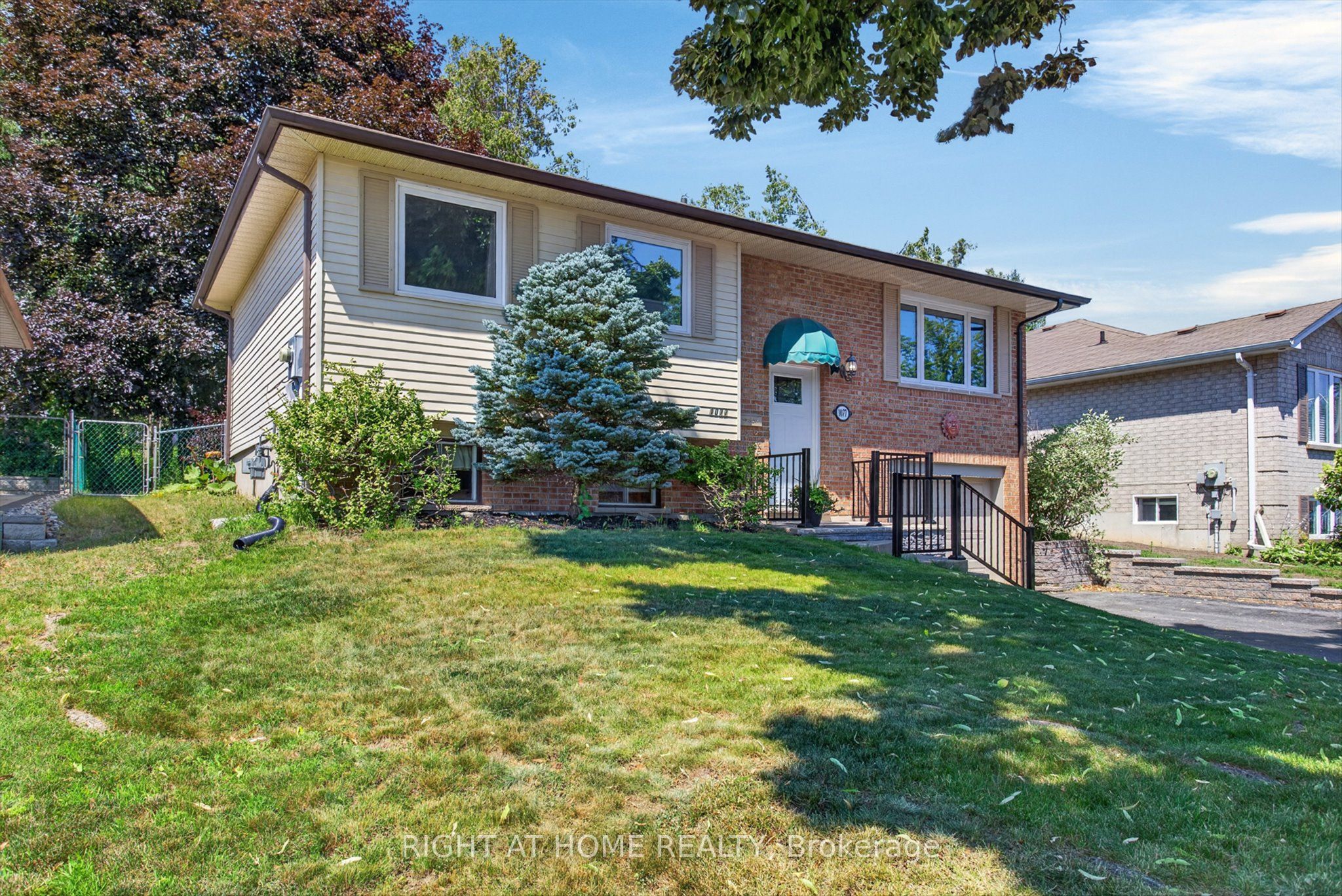 1077 Danita Boulevard, Peterborough, ON K9J 7K7 photo 3