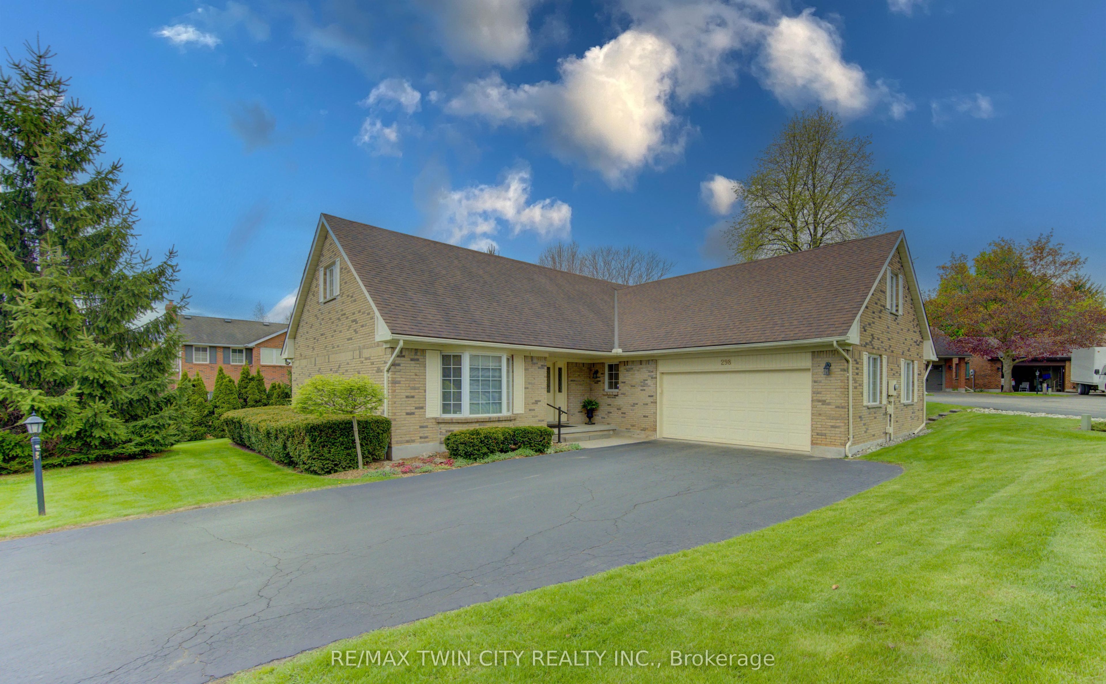 298 Roxton Drive, Waterloo, ON N2T 1R5