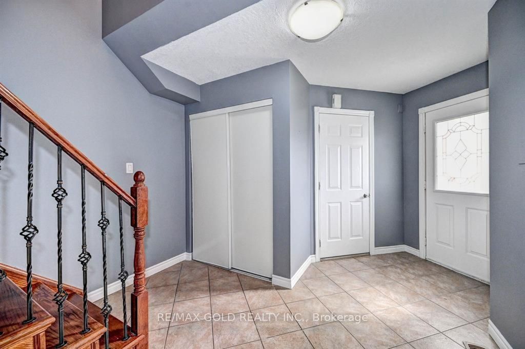 573 Burnett Avenue, Cambridge, ON N1T 1M6 photo 2