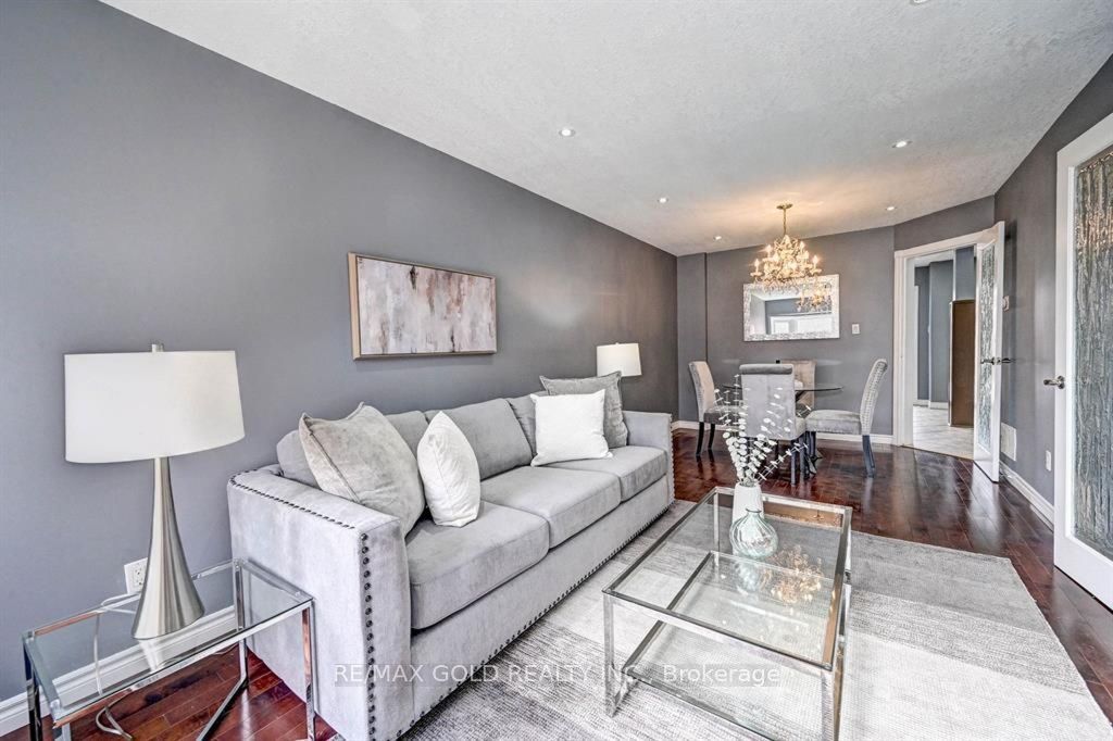 573 Burnett Avenue, Cambridge, ON N1T 1M6 photo 4