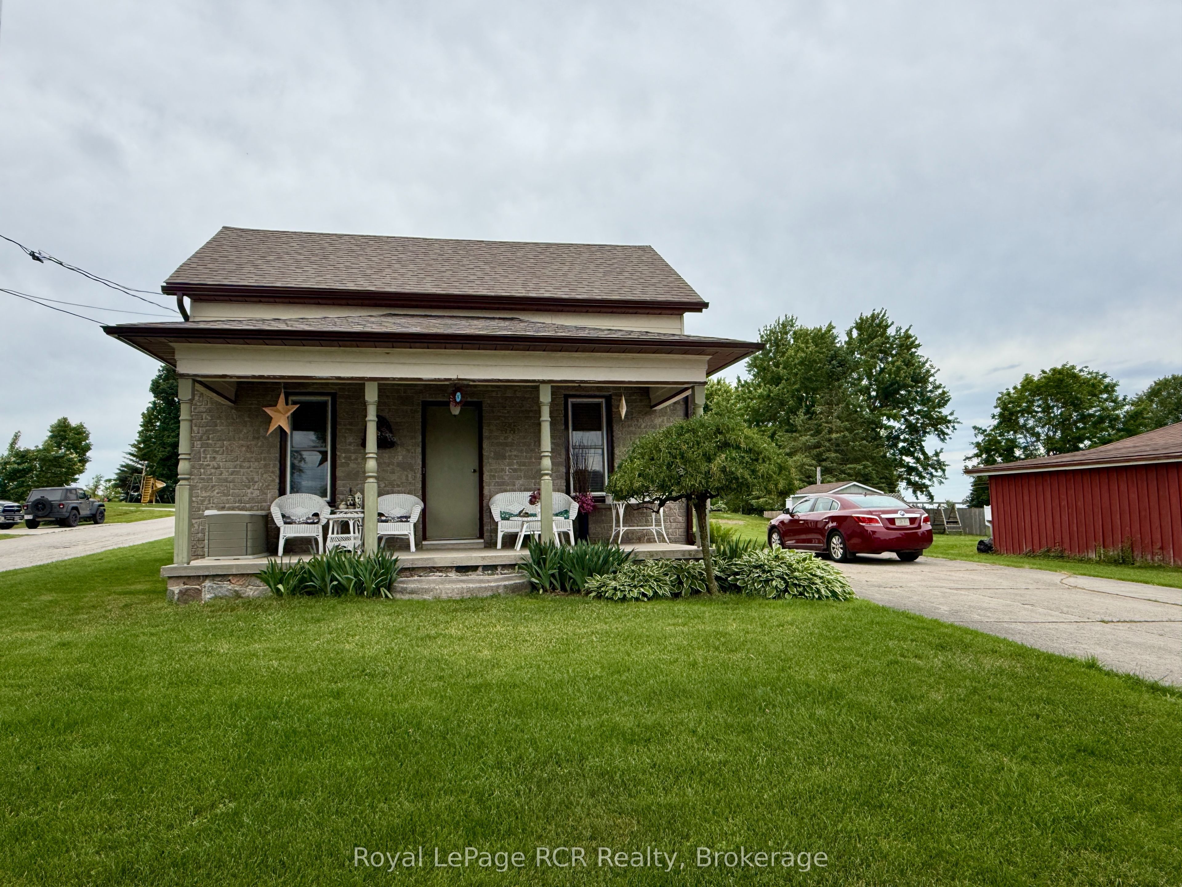 35 Ellen Street, South Bruce, ON N0G 2J0 photo 4