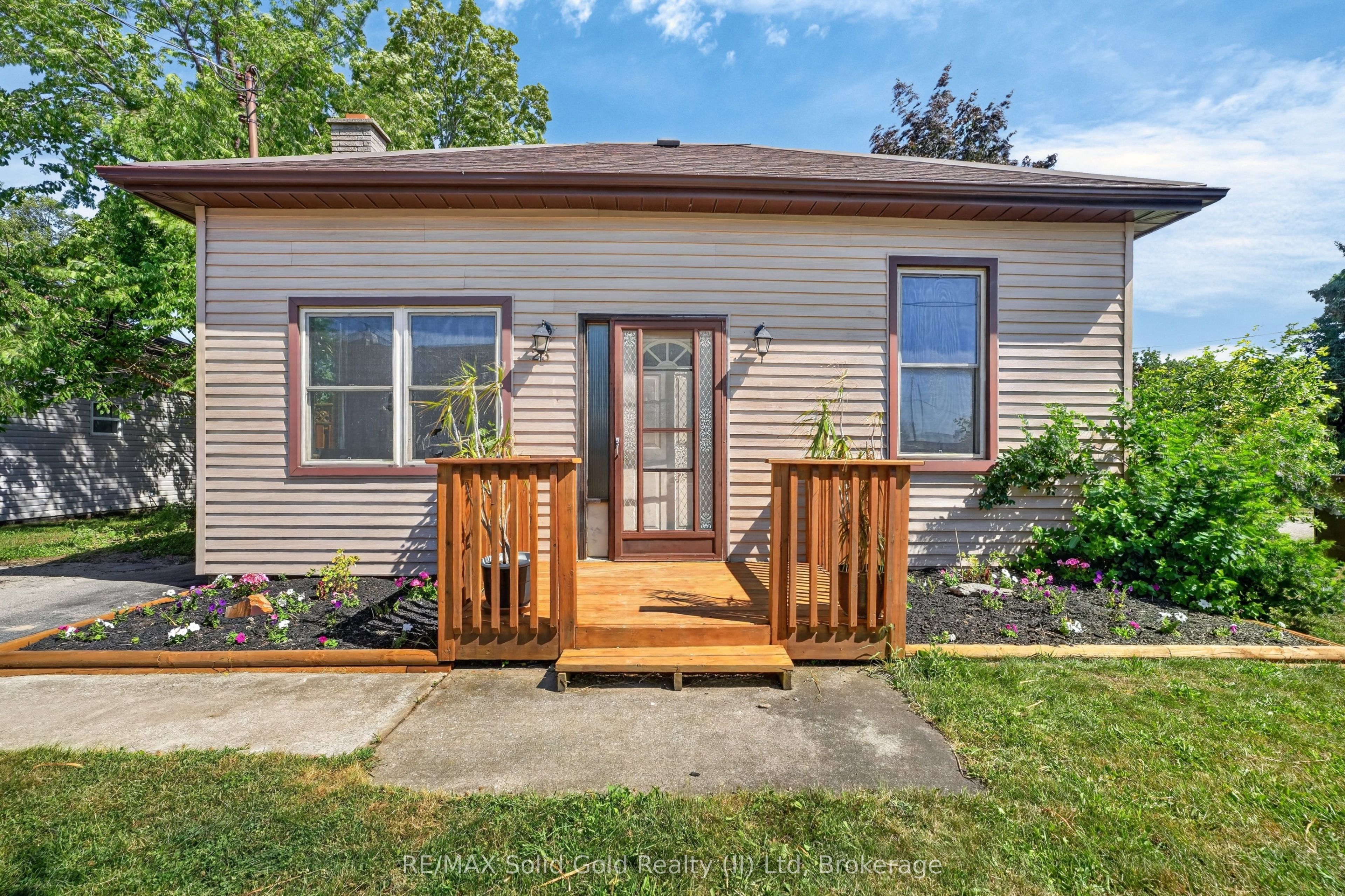 23 Mcrae Street, North Dumfries, ON N0B 1E0 photo 2