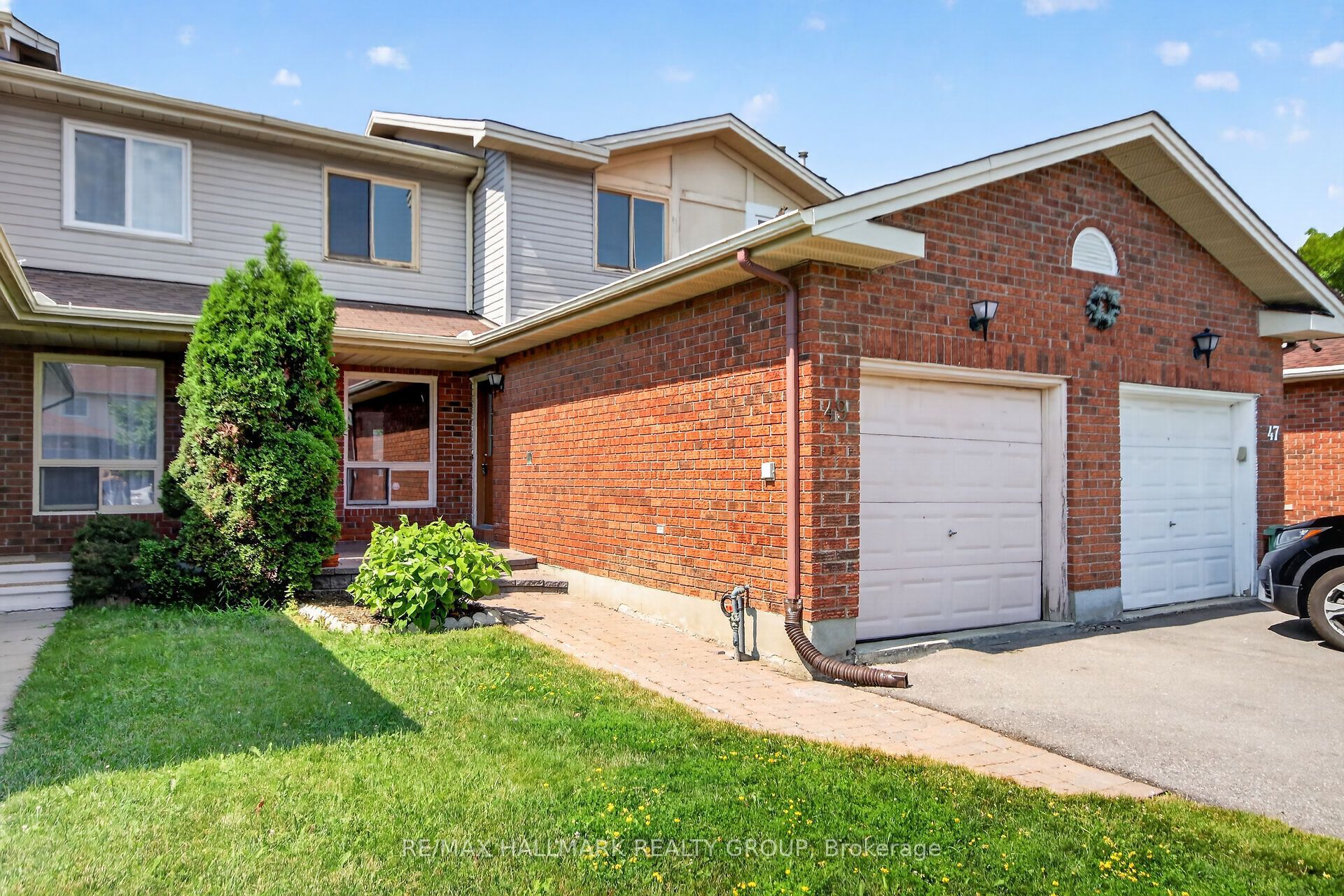 49 Newport Crescent, Hunt Club - South Keys and Area, ON K1T 3M2 photo 4