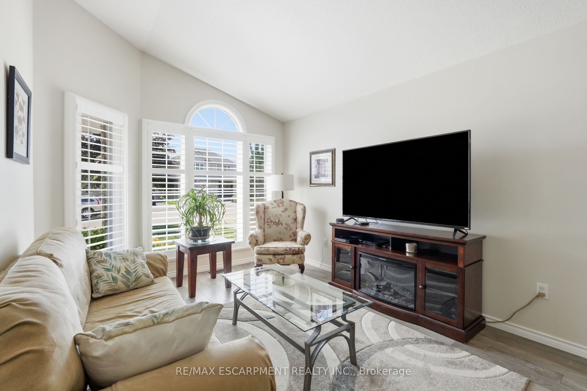 40 Maich Crescent, Brantford, ON N3T 6P1 photo 3