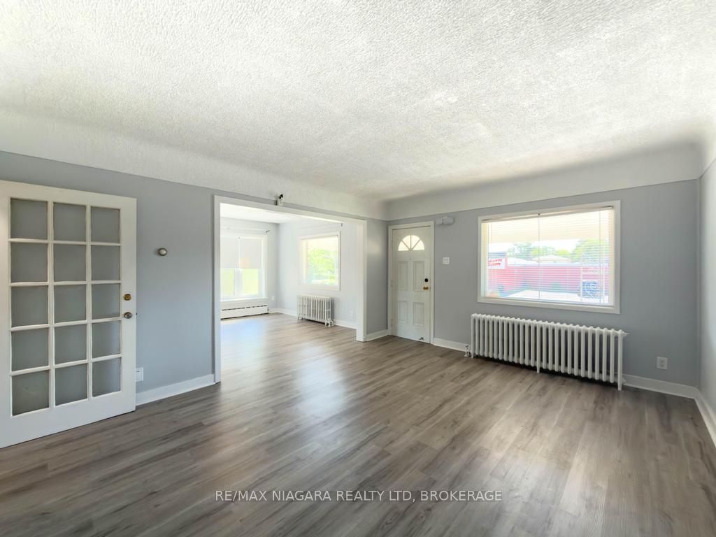 5576 Desson Avenue, Niagara Falls, ON L2G 3T1 photo 4