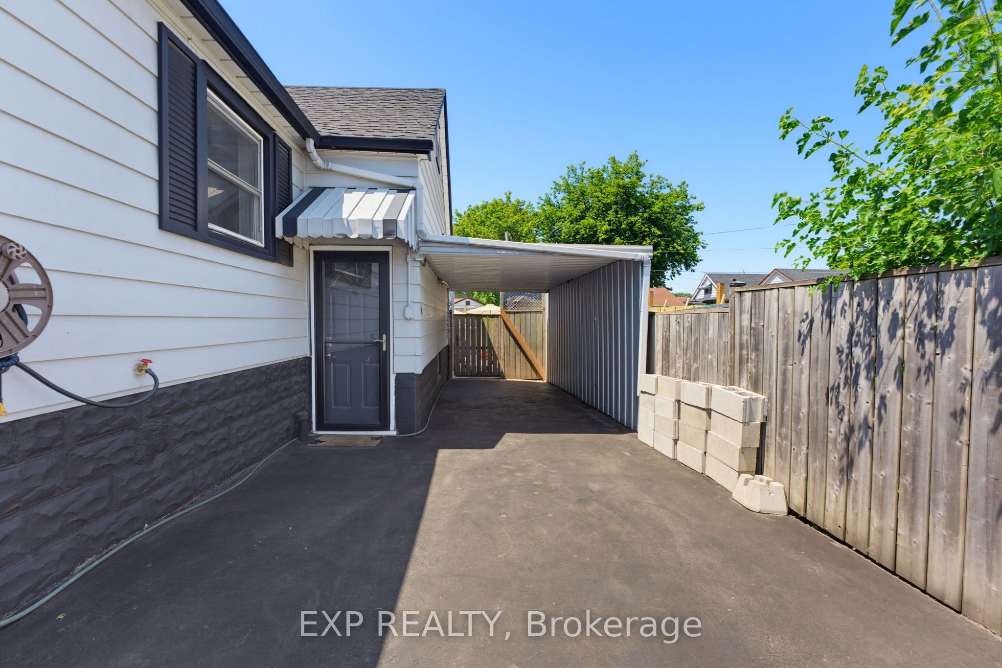 735 Dunn Avenue, Hamilton, ON L8H 6M7 photo 3