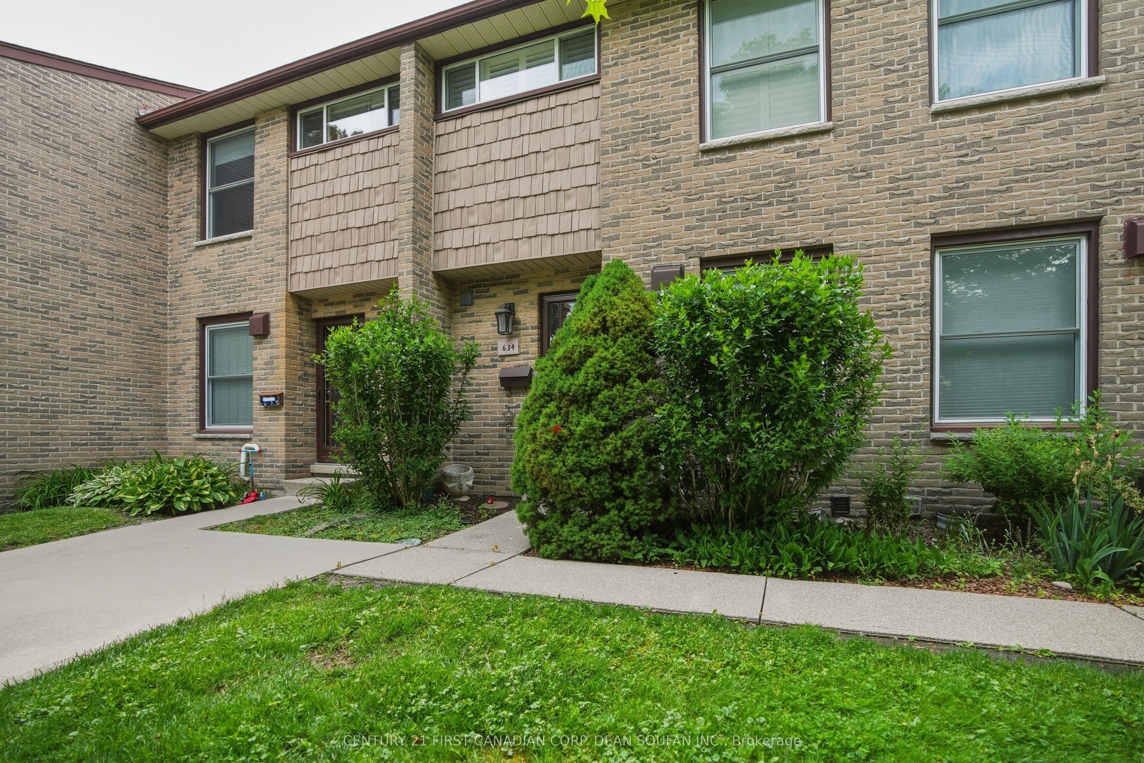 634 WONDERLAND Road S, London South, ON N6K 1L8 photo 2