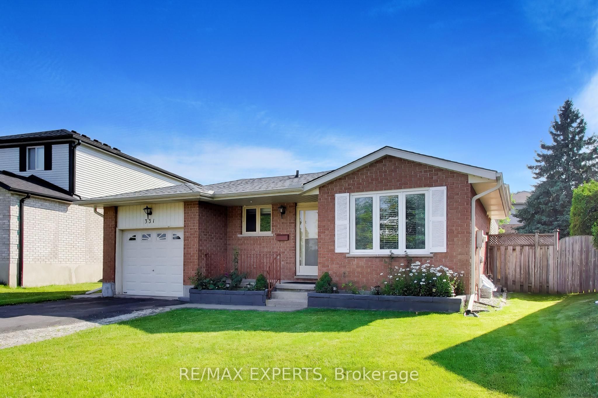 331 Newbury Drive, Kitchener, ON N2N 3A3 photo 2