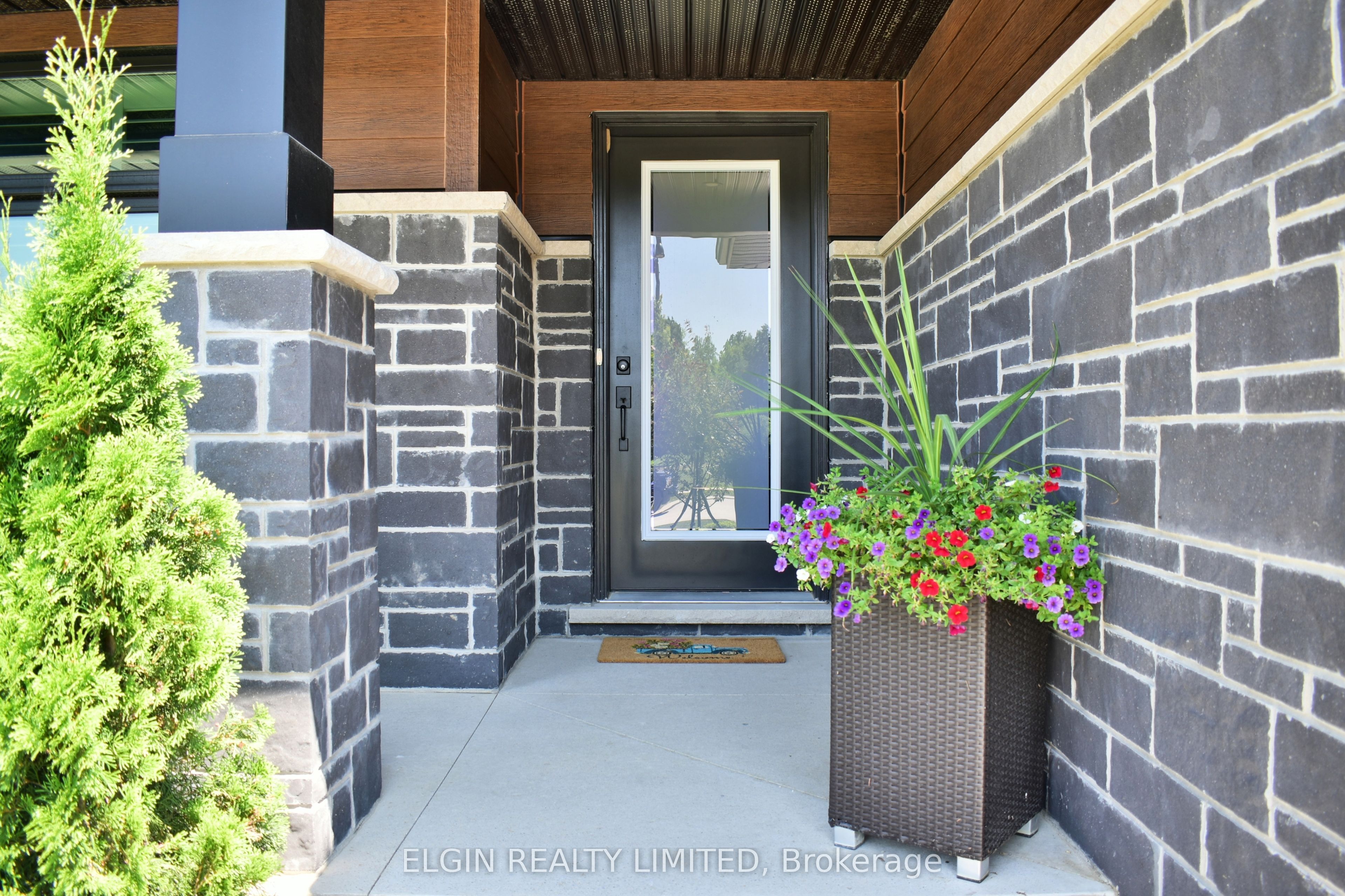 60 Snowy Owl Trail, Central Elgin, ON N5R 0M7 photo 4