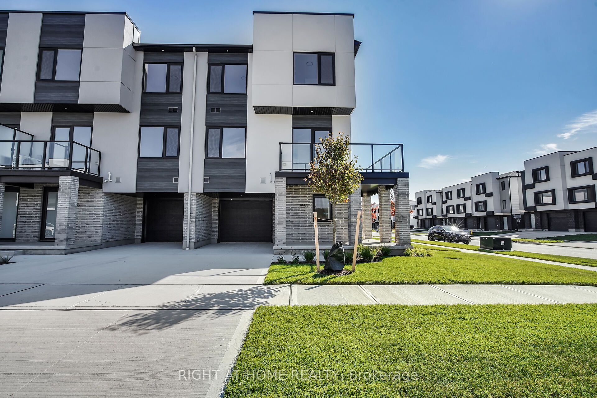 3550 Emily Carr Lane, London South, ON N6L 0H8