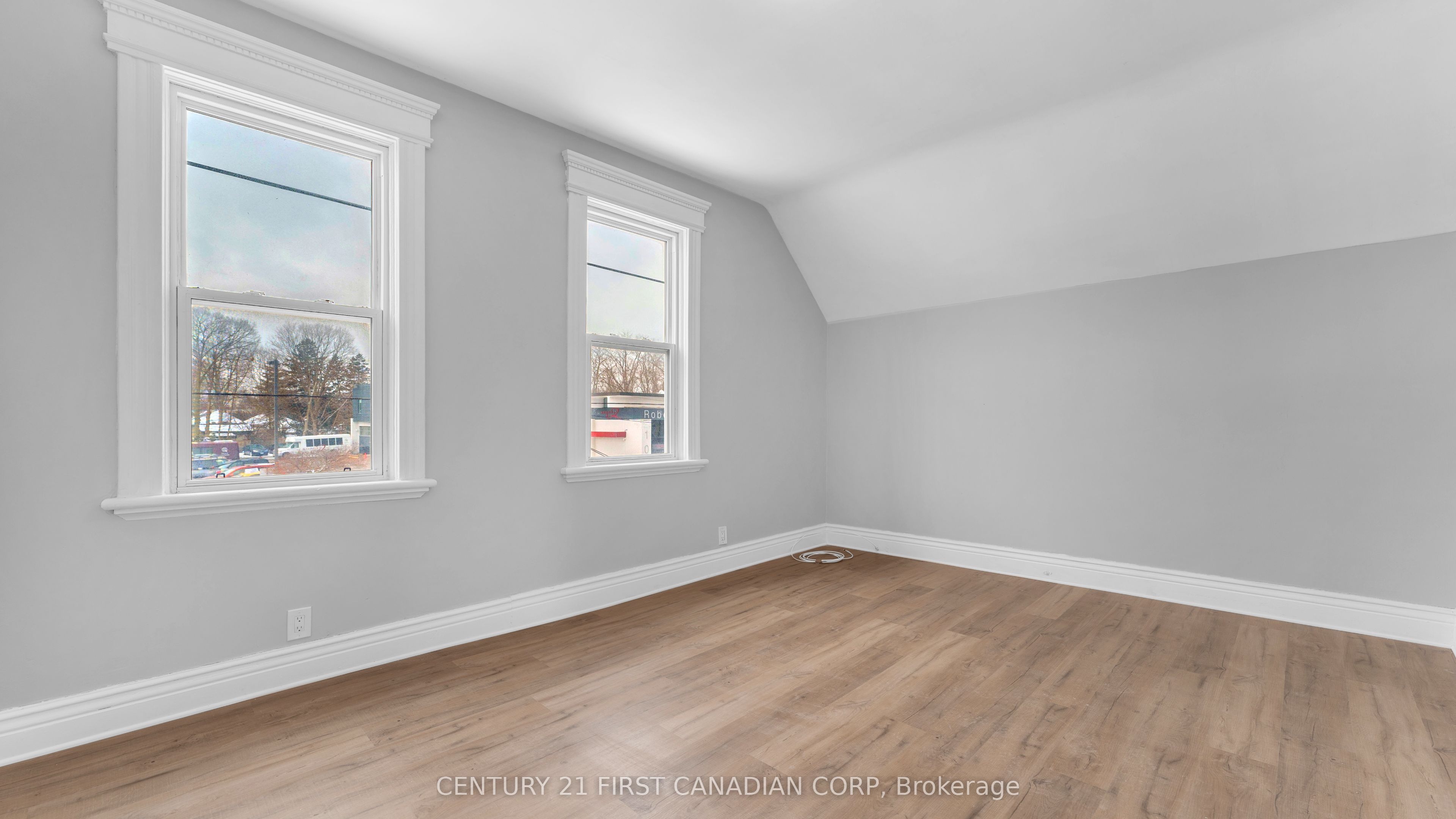 118 Wharncliffe Road S, London South, ON N6J 2K3 photo 4