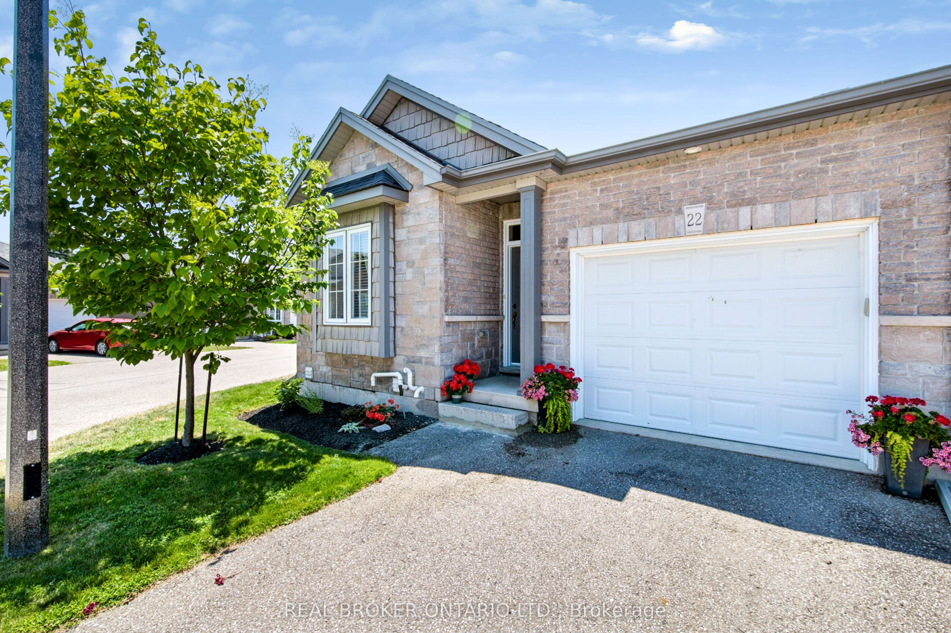 22-244 Dundas Street, Brant, ON N3L 0B4 photo 3