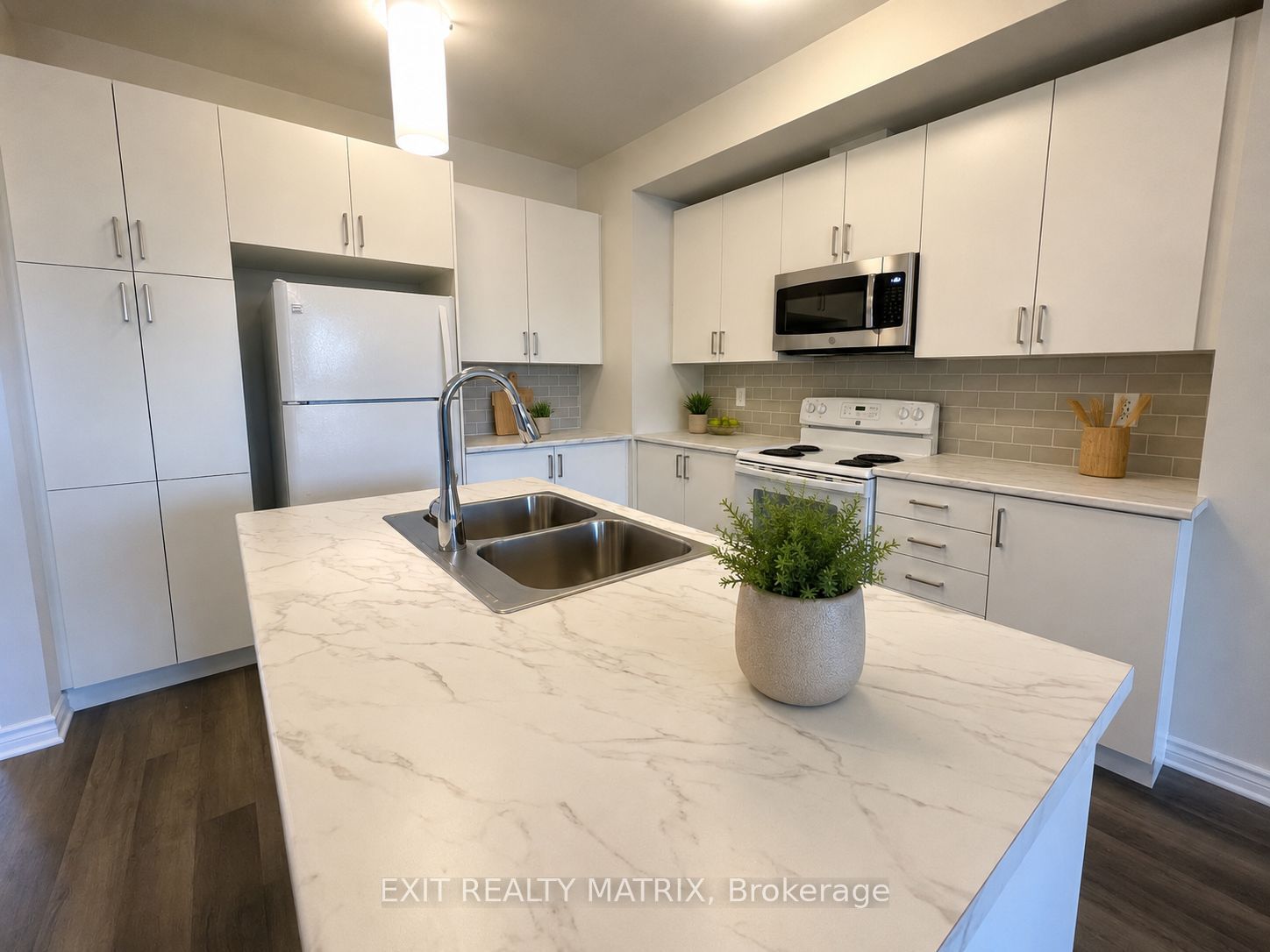 317 Labelle Street, Russell, ON K0A 1W1 photo 3