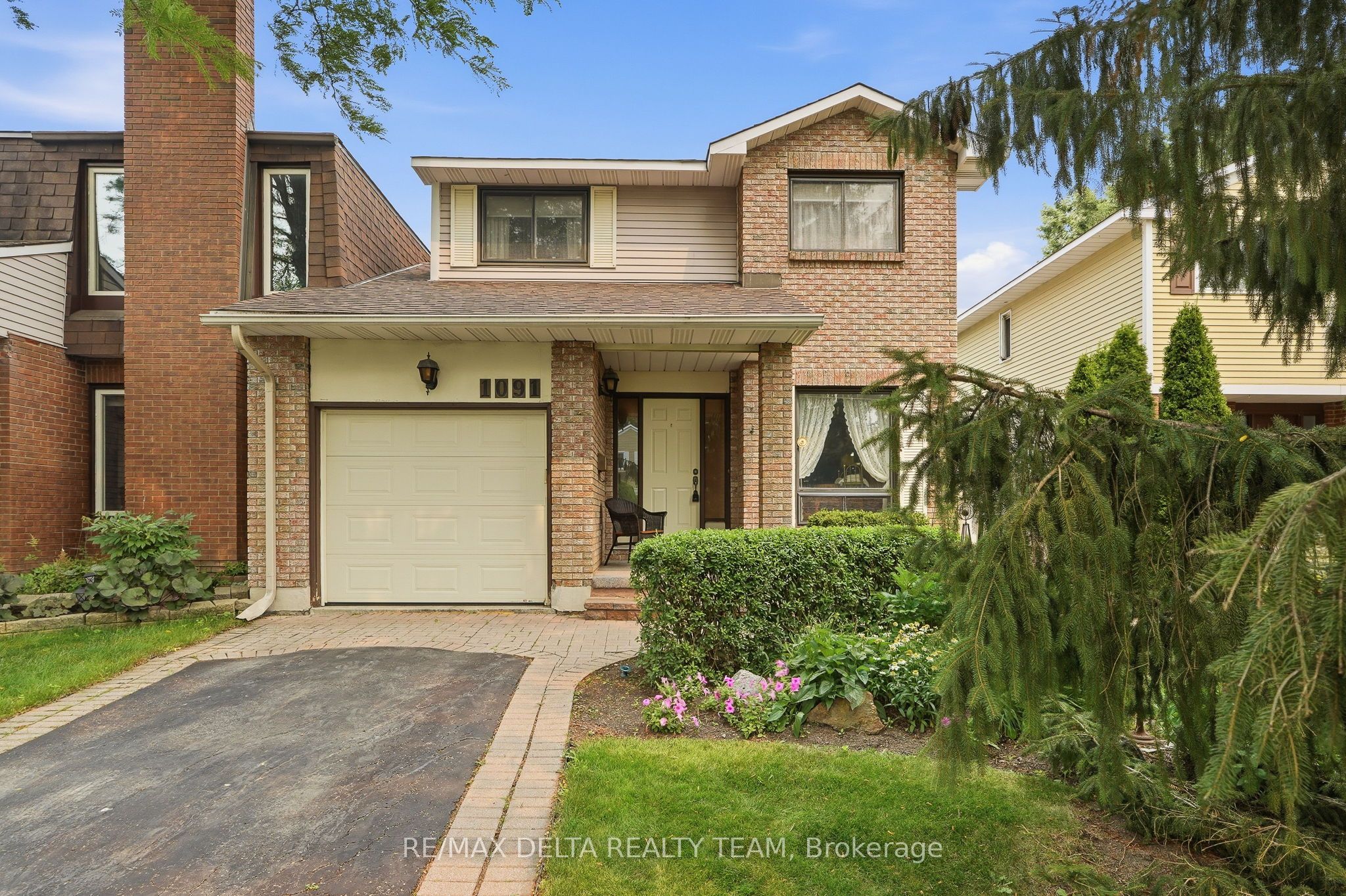 1091 St Lucia Place, Orleans - Convent Glen and Area, ON K1C 2G4