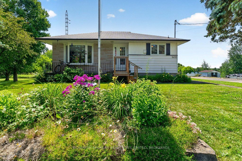 1402 County Rd 8 Road, Rideau Lakes, ON K0G 1E0