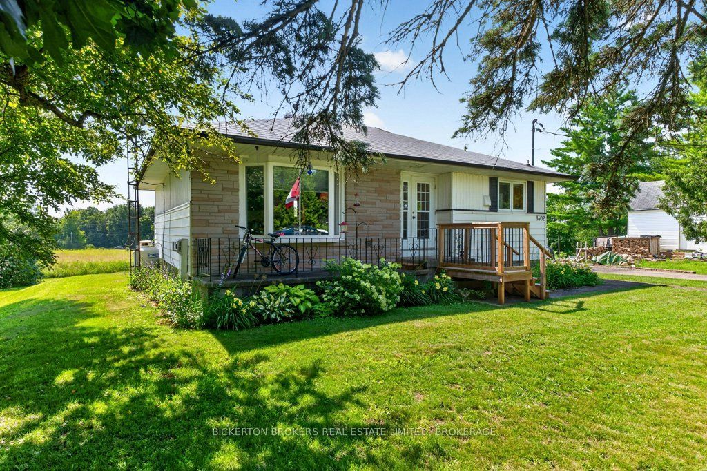 1402 County Rd 8 Road, Rideau Lakes, ON K0G 1E0 photo 2