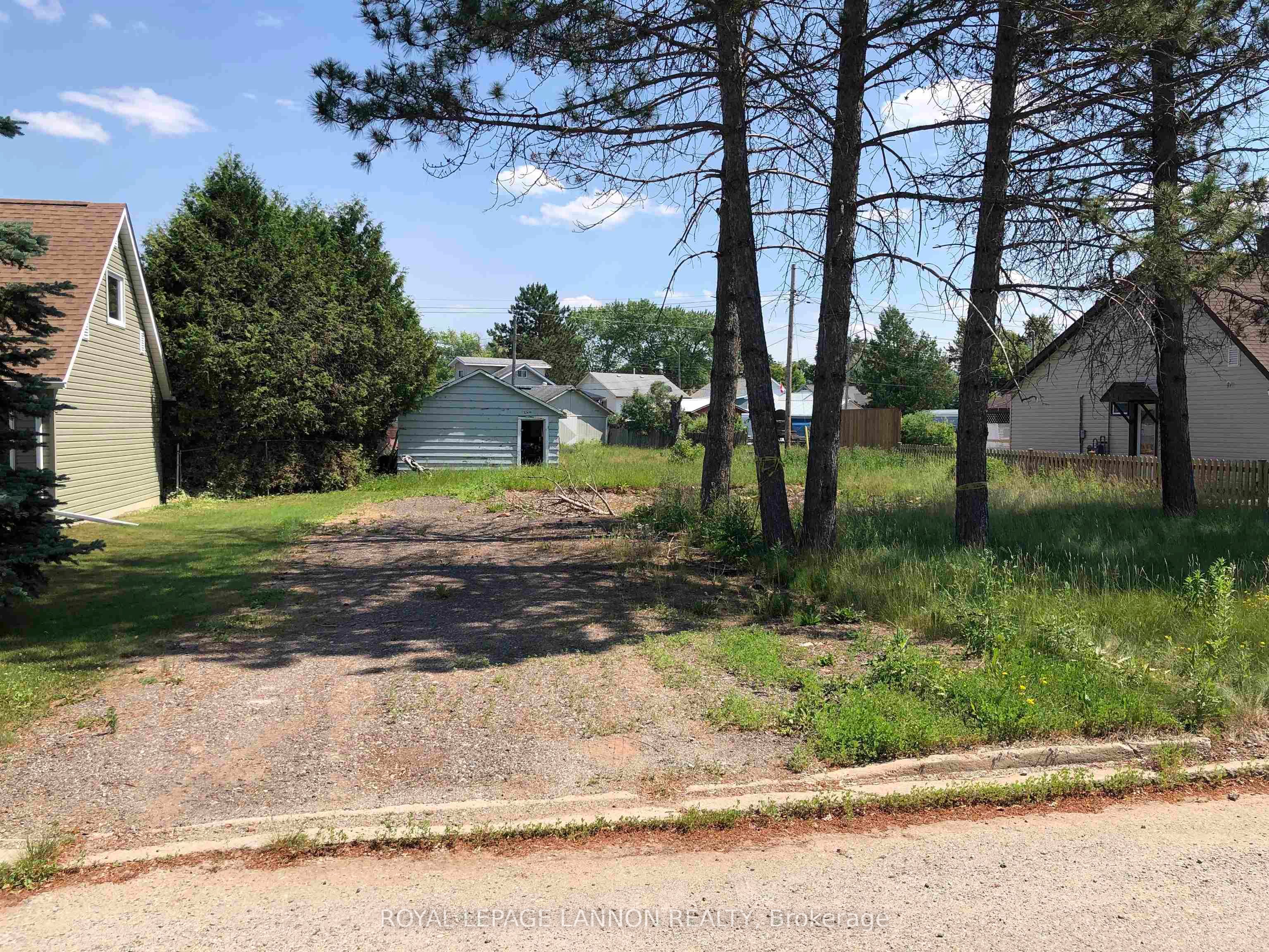 7 Starr Street, Atikokan, ON P0T 1C0