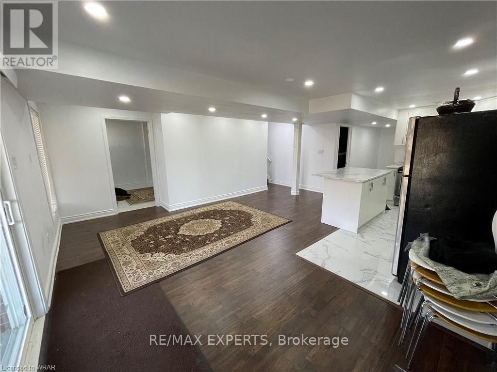 87 Newcastle Drive, Kitchener, ON N2R 1W4 photo 3