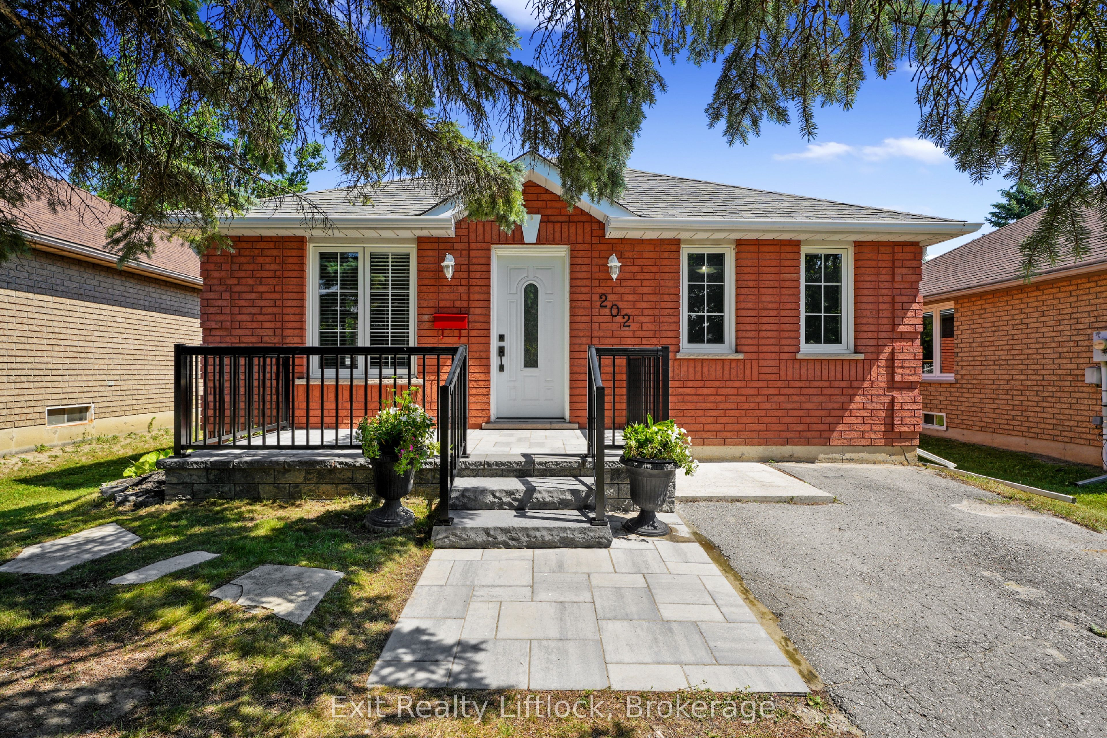 202 Milroy Drive, Peterborough, ON K9H 7M8