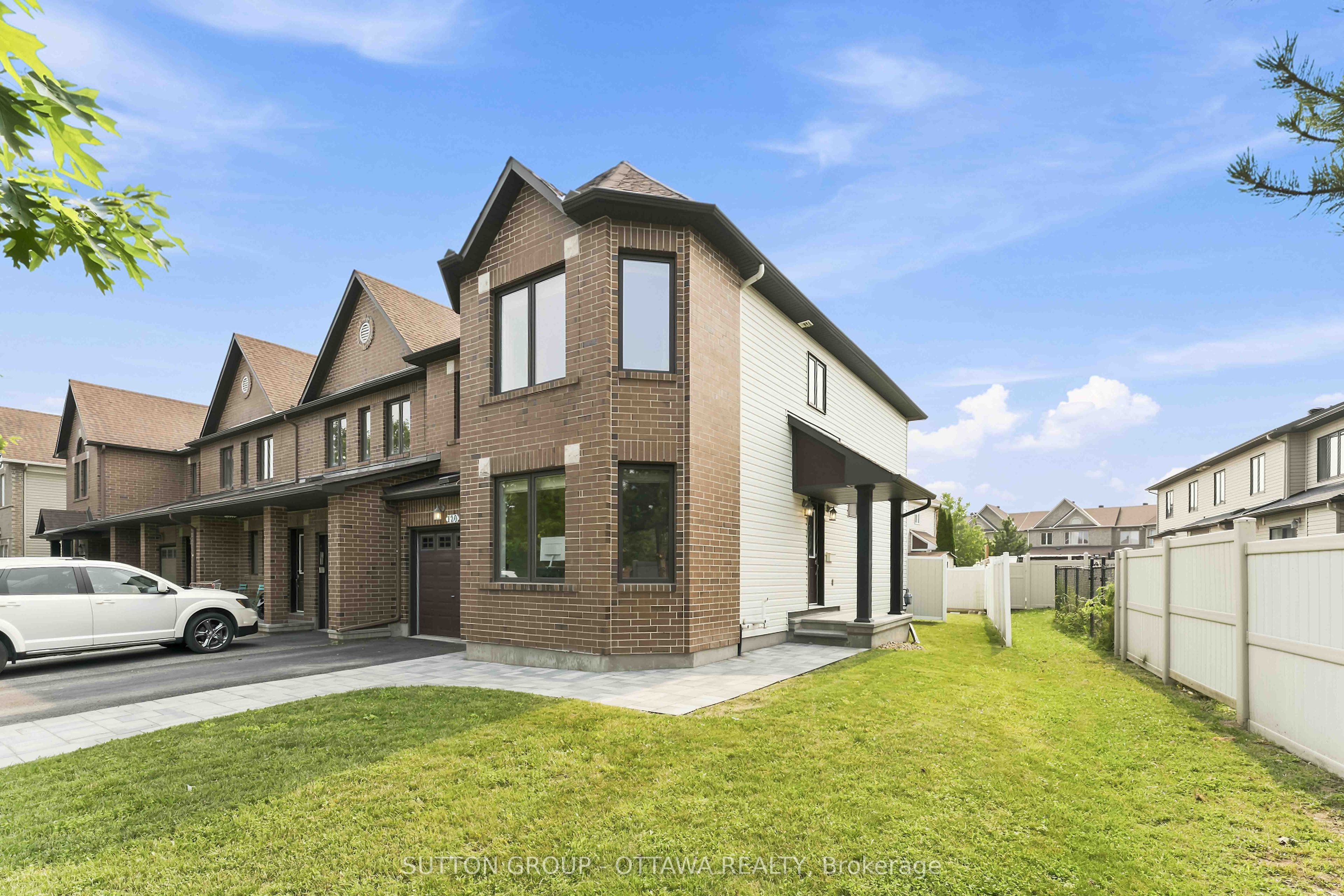 120 Dunforest Terrace, Barrhaven, ON K2J 3V1 photo 2
