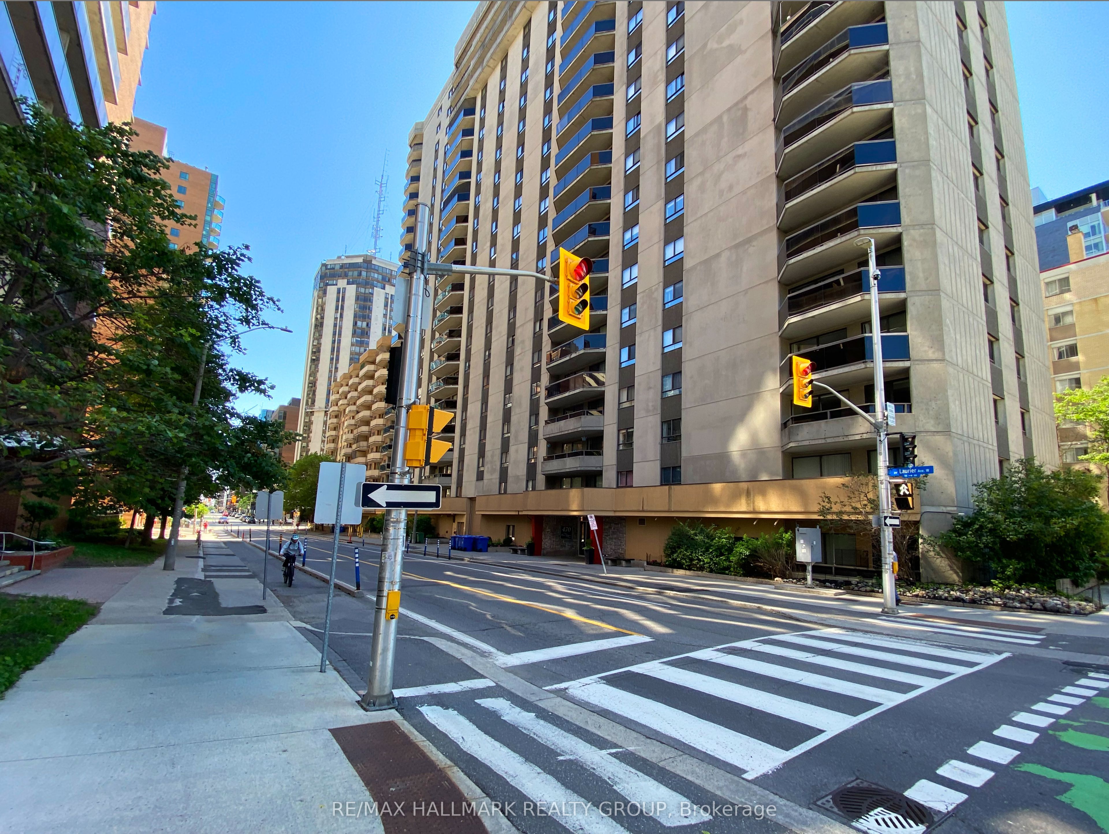 470 Laurier Avenue W 902, Ottawa Centre, ON K1R 7W9 photo 3