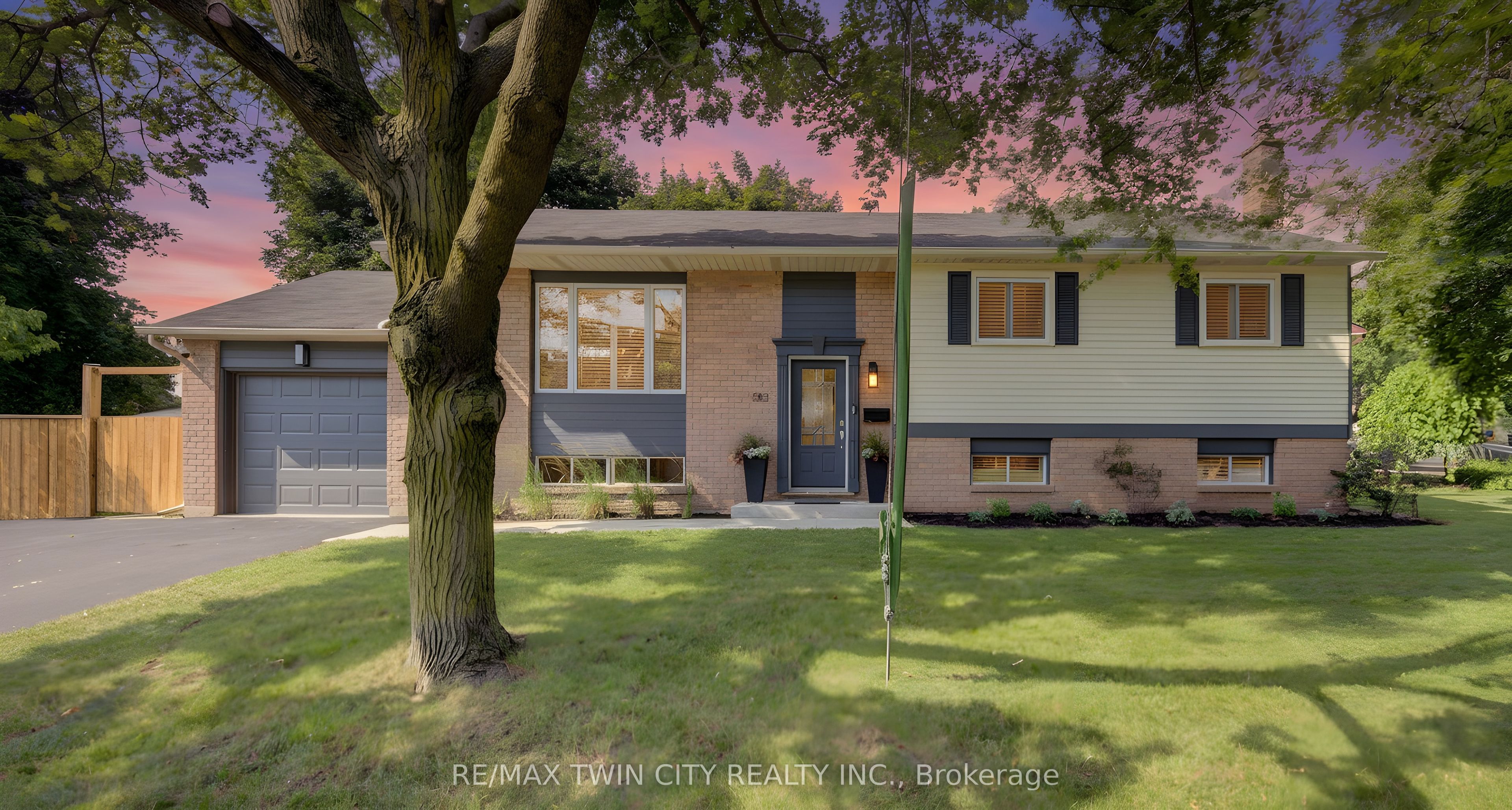383 Grand Ridge Drive, Cambridge, ON N1S 4A8 photo 3