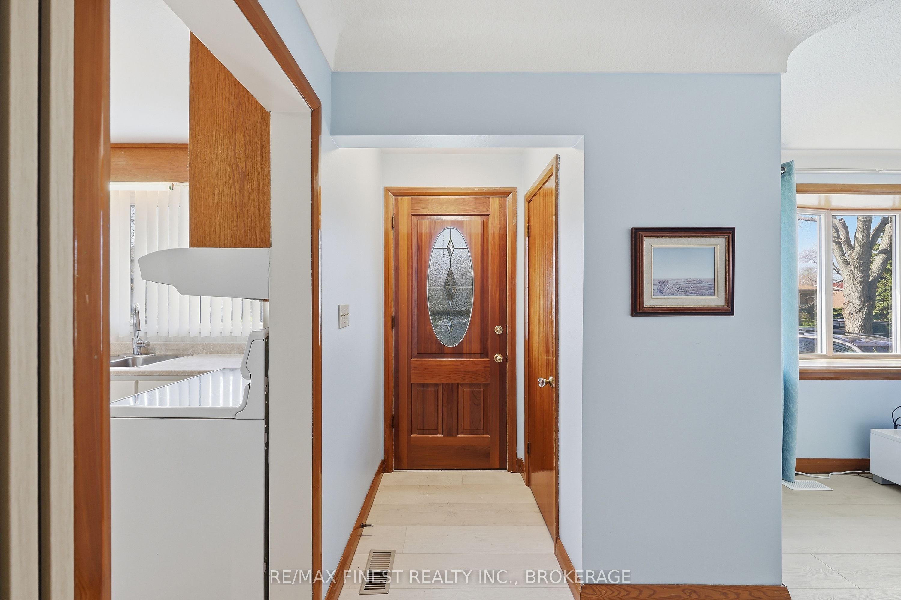 41 Campbell Crescent, Kingston, ON K7M 1Z6 photo 5