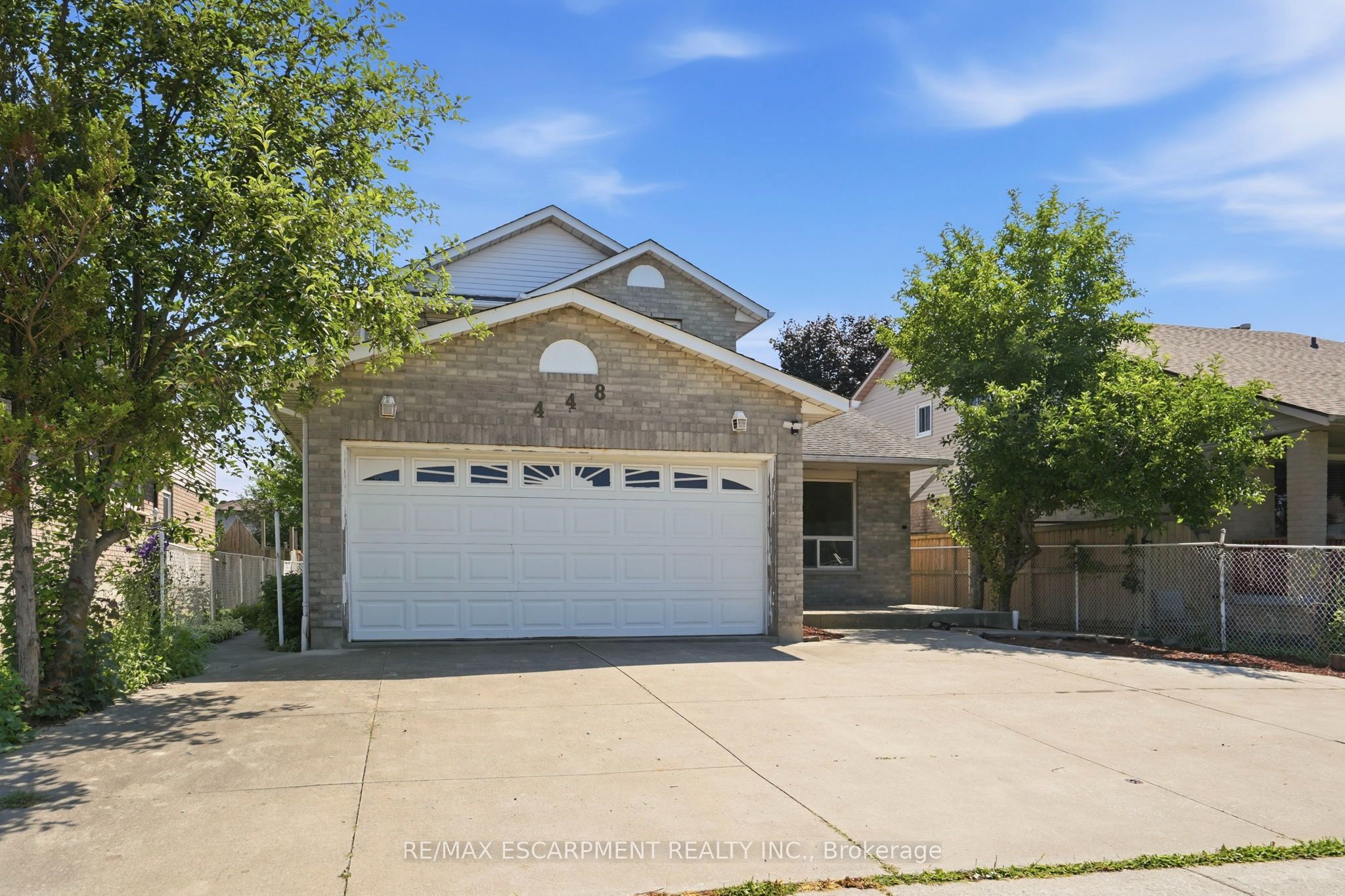 448 STONE CHURCH Road E, Hamilton, ON L9B 2A2 photo 2