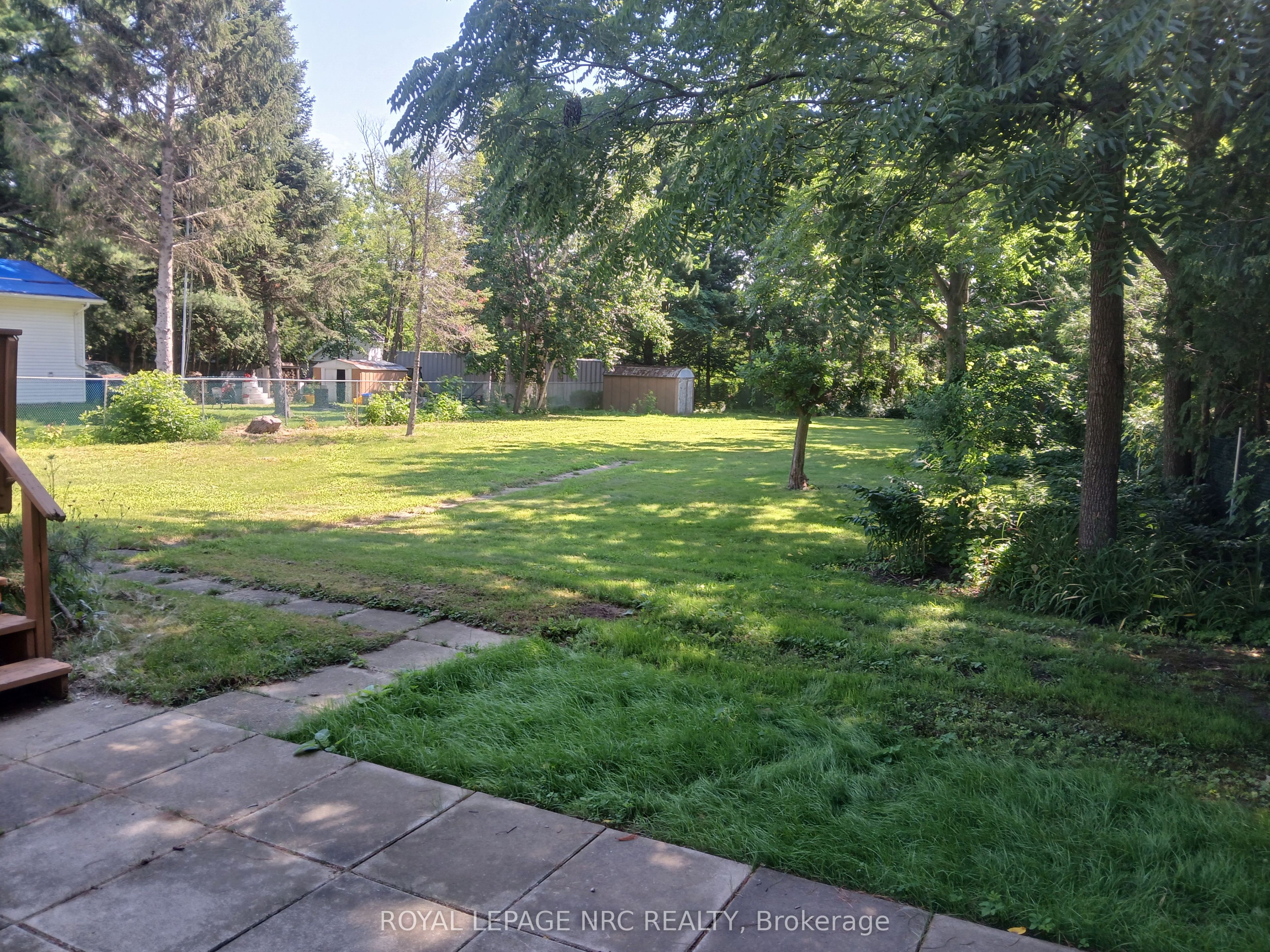 22 Dunblane Avenue, St. Catharines, ON L2M 3Z7 photo 2
