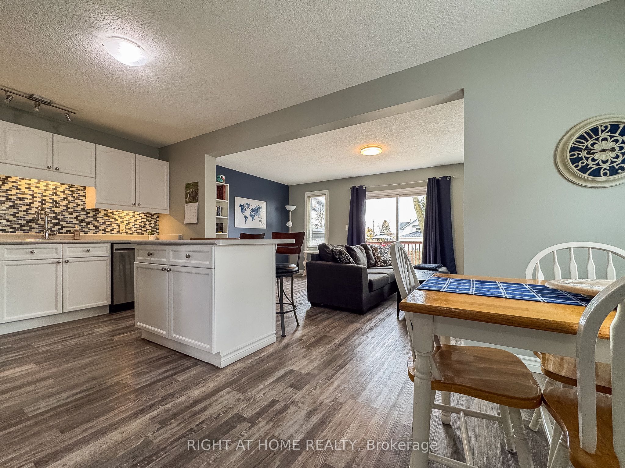 652 Salisbury Avenue, North Perth, ON N4W 1Y9 photo 5