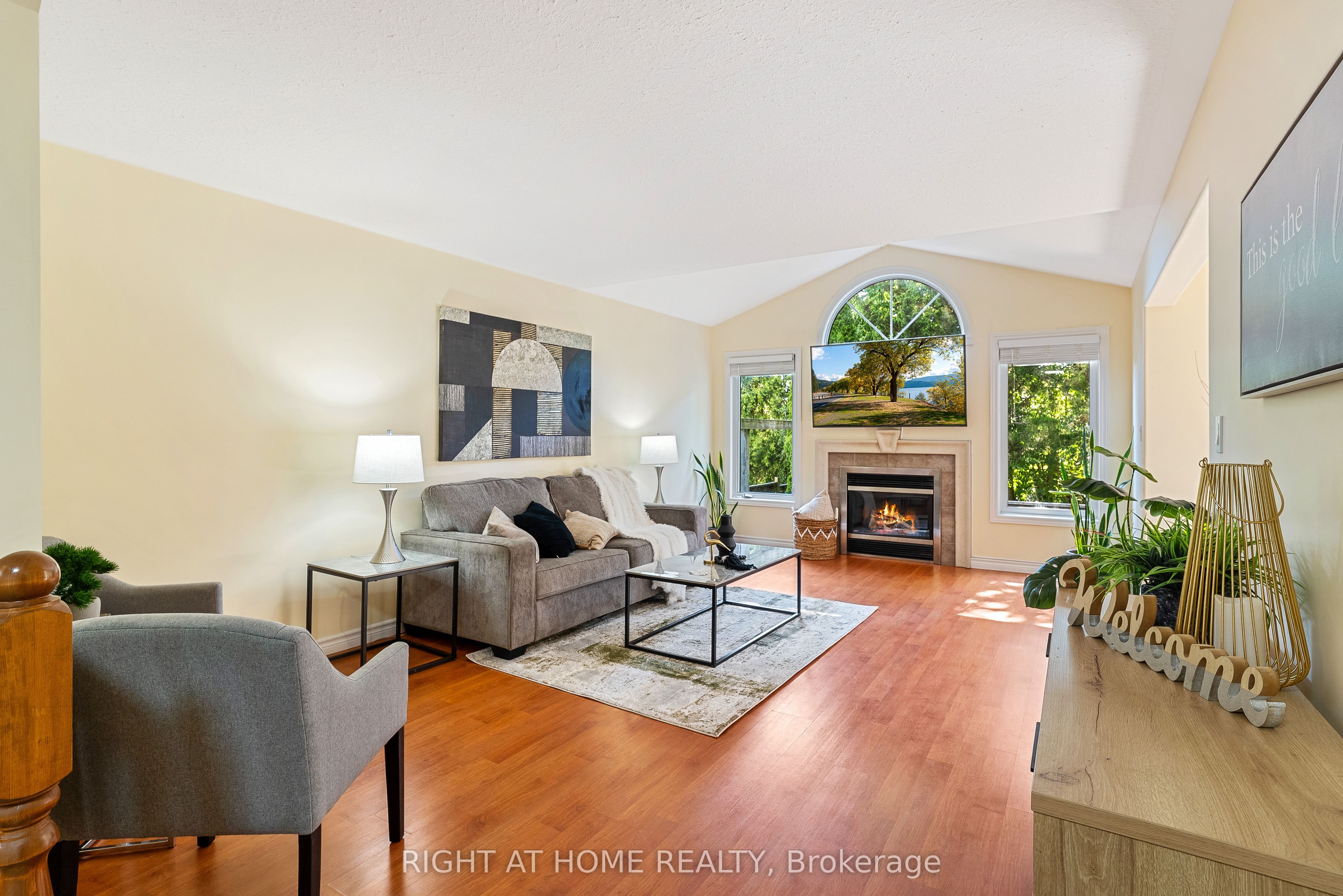1579 Devos Drive, London North, ON N5X 4K8 photo 4
