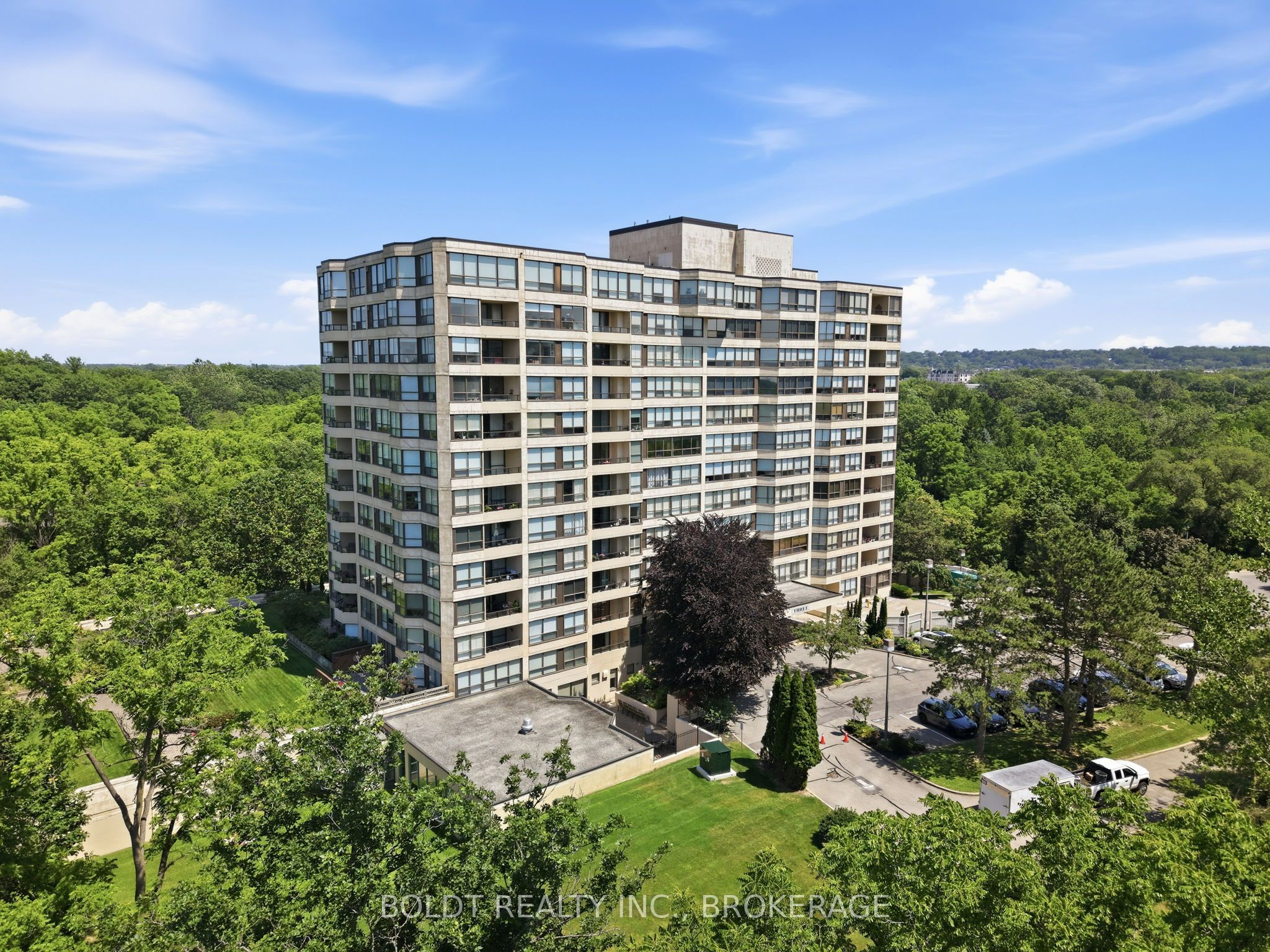 3 Towering Heights Boulevard 702, St. Catharines, ON L2T 4A4 photo 3