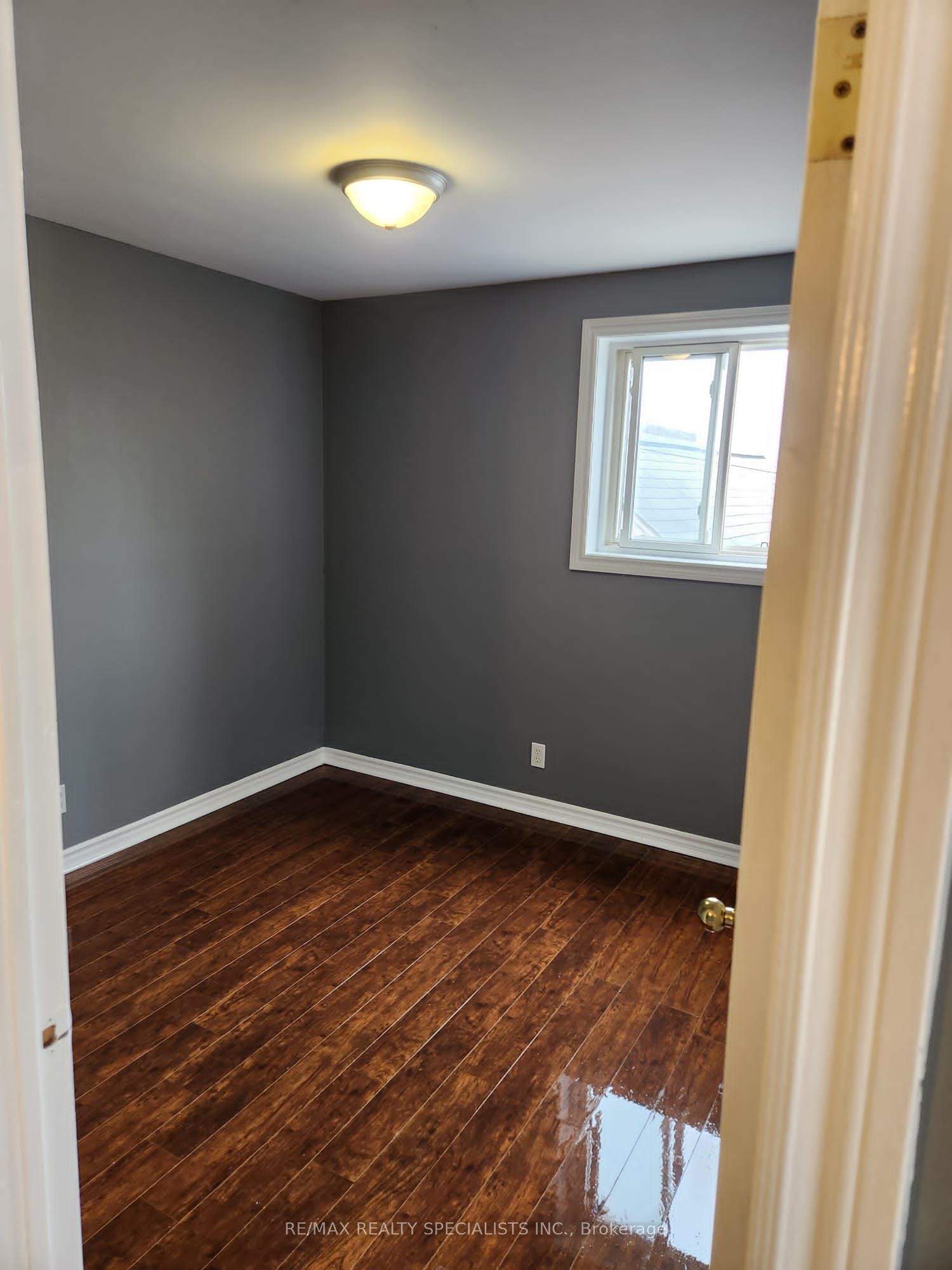 36 Merritt Street 2, St. Catharines, ON L2T 1J3 photo 4