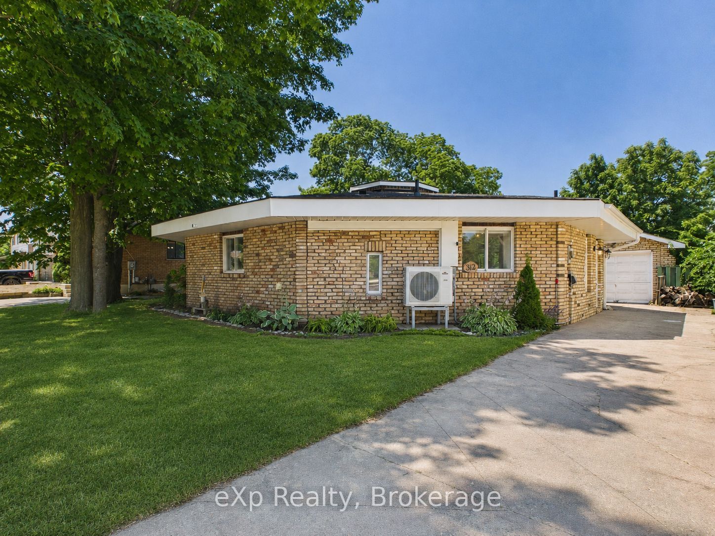 312 Bricker Street, Saugeen Shores, ON N0H 2C1 photo 2