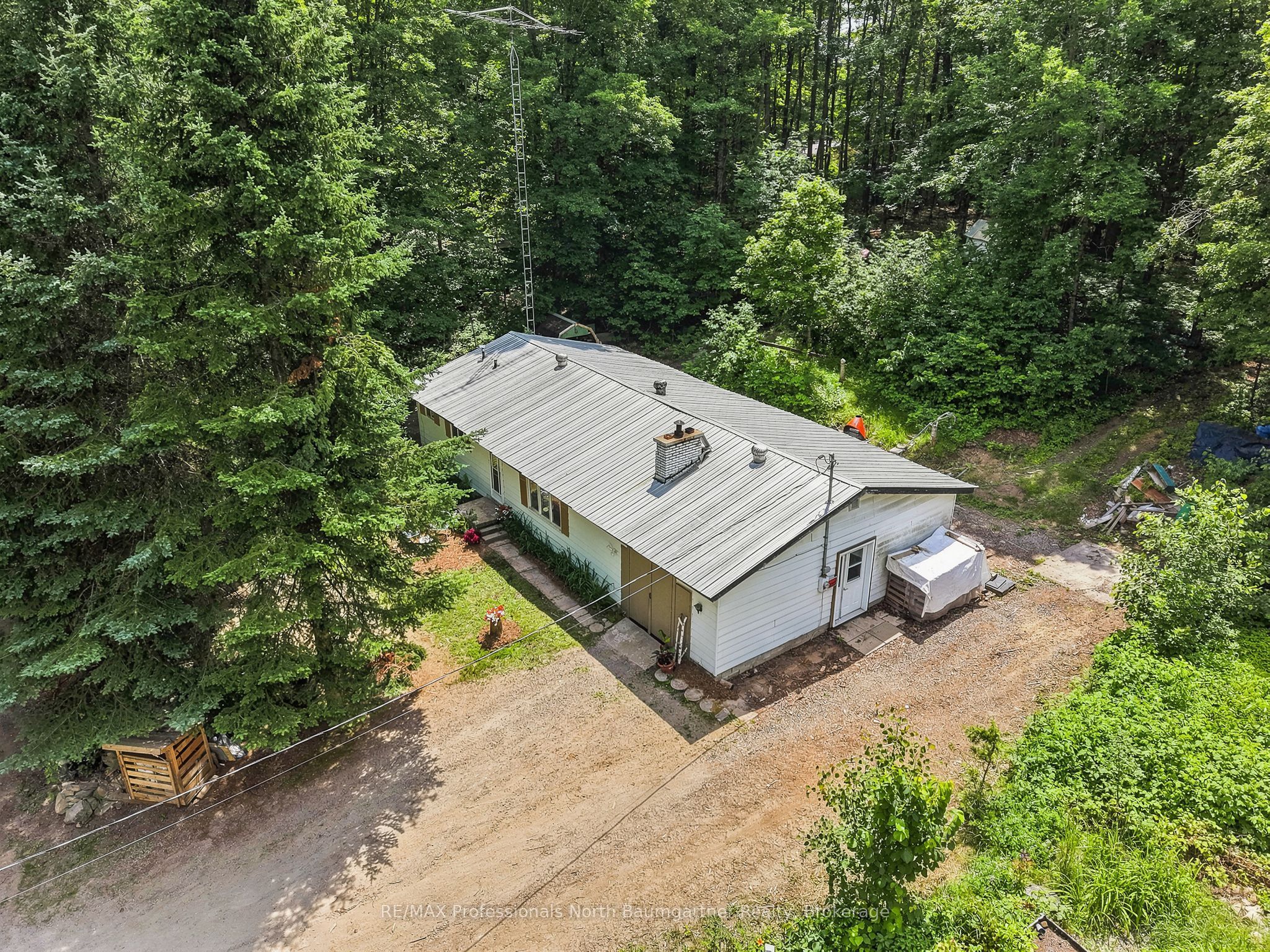 1201 Wenona Lake Road, Dysart et al, ON K0M 1S0 photo 2