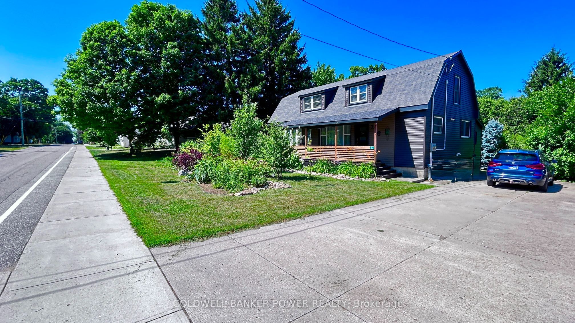32 Ann Street, Lambton Shores, ON N0M 1B0 photo 2
